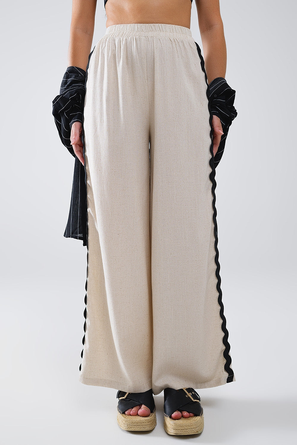 Beige Linen Pants with Contrasting Scalloped Hem - Perfect for Casual Outings, Beach Vacations, and Summer Fashion