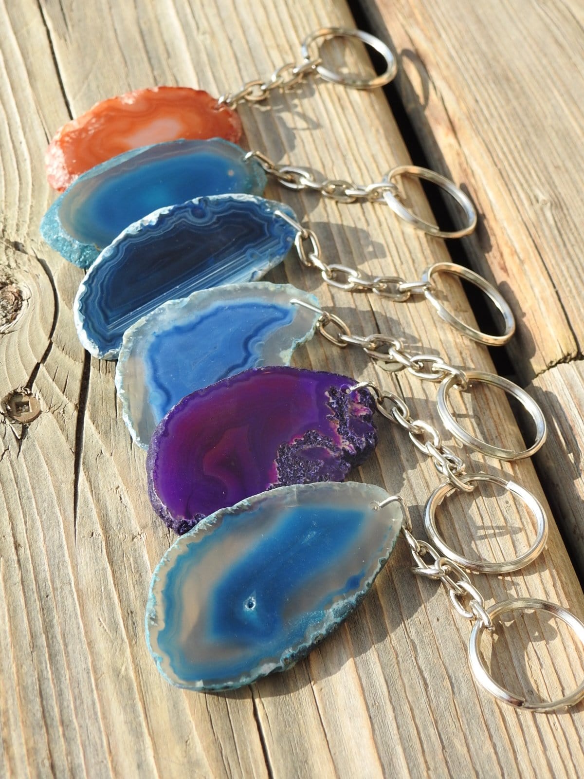 Natural Agate Slice Keychain - Unique Stone Pendant for Keys, Gifts & Jewelry Making - Perfect for Home Decor, DIY Crafts & Spiritual Healing