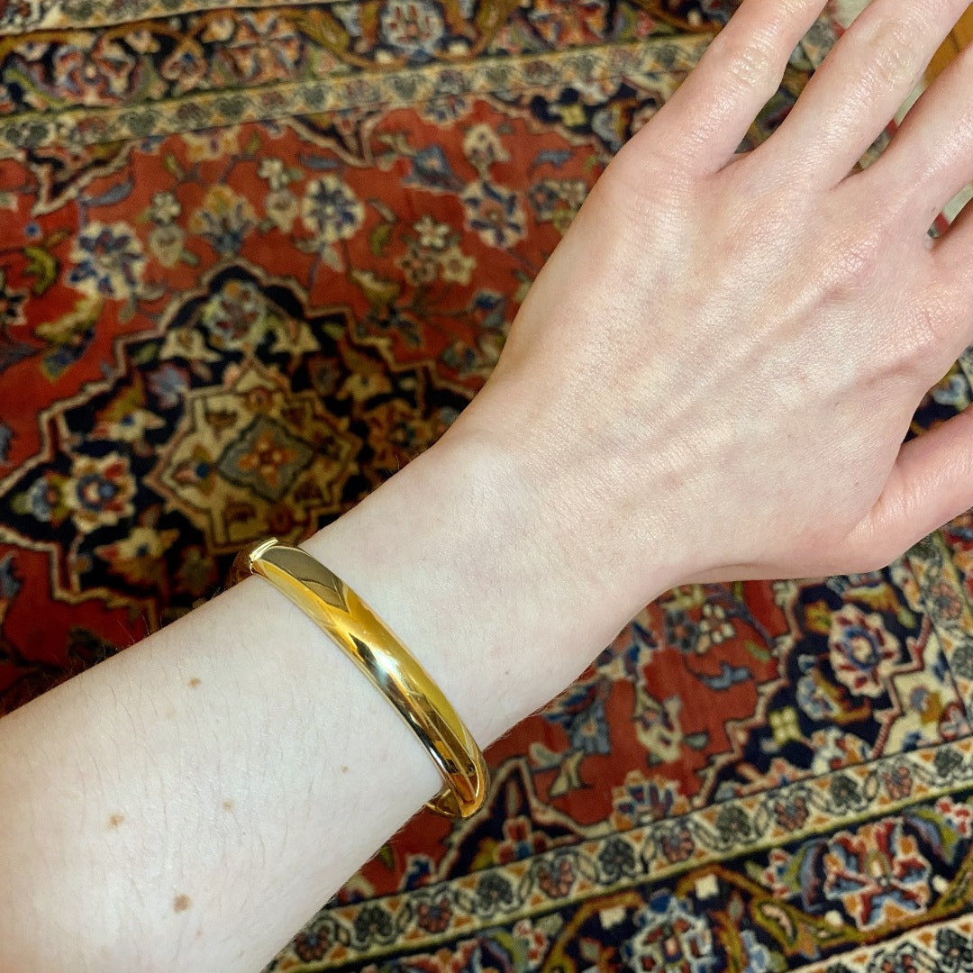 14K Yellow Gold Polished 8mm Bangle Bracelet for Women - Elegant Solid Gold Cuff Jewelry for Everyday Wear & Special Occasions
