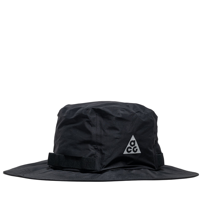 Nike ACG Apex Bucket Hat - Black/Reflective Silver Waterproof Sun Hat for Hiking, Camping & Outdoor Adventures