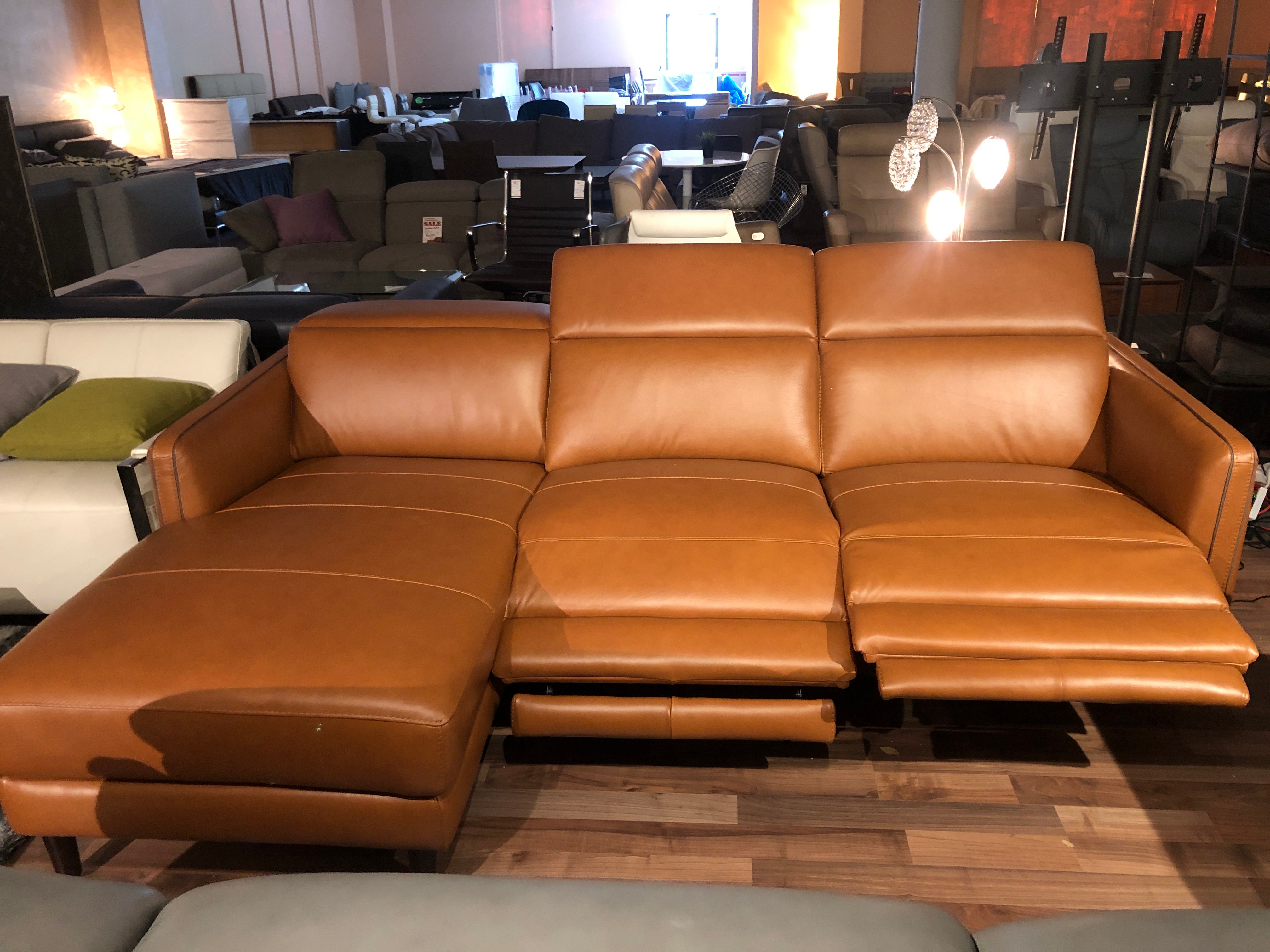 EMF KM529 Genuine Leather Recliner Chair - Premium Comfort Living Room Furniture for Relaxation & Entertainment | Perfect for Home Theater, Gaming & Reading Nook