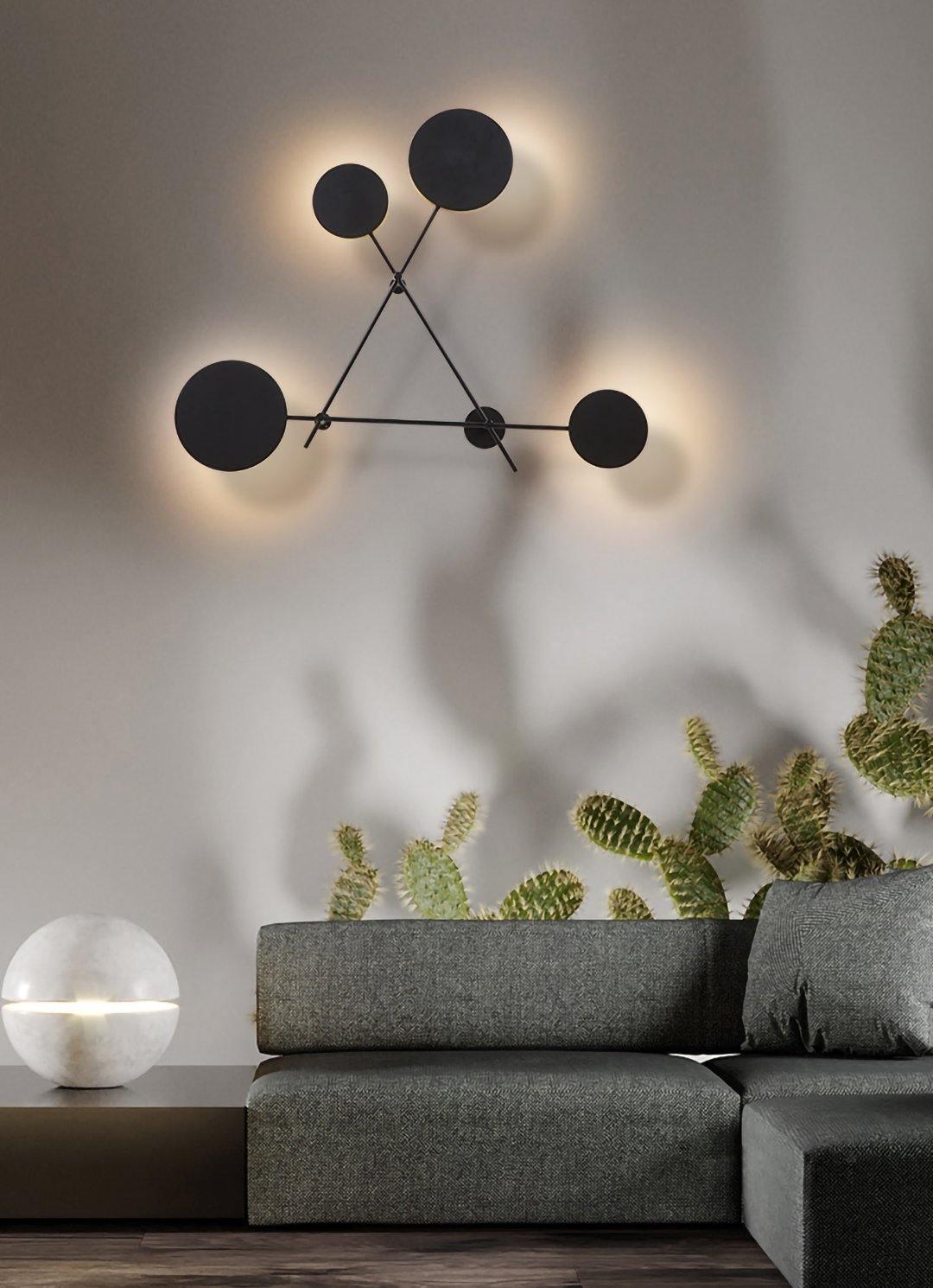 Lride Modern Wall Lamp - Sleek LED Sconce Lighting for Bedroom, Living Room & Hallway - Energy Efficient Indoor Wall Light Fixture (Black) - Perfect for Ambient, Accent & Decorative Home Lighting