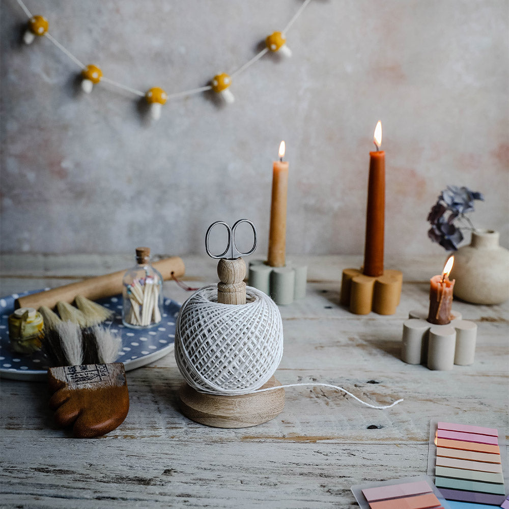 Premium Oak Twine Stand - Natural Wood Rope Holder for Crafting, Gift Wrapping & Home Decor | Perfect for DIY Projects, Scrapbooking & Farmhouse Style Decorations
