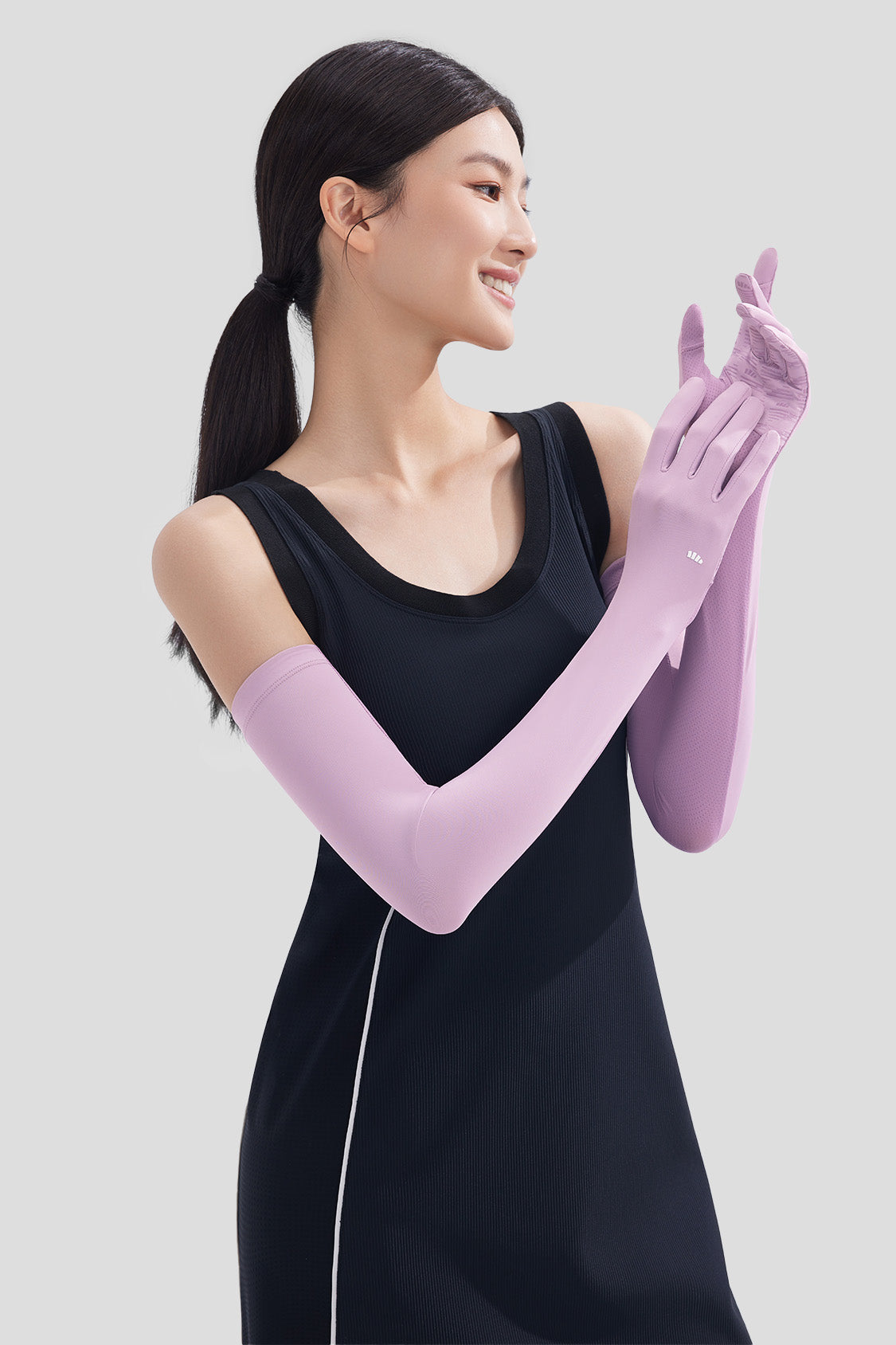Longloop Women's UPF50+ Sun Protection Arm Sleeves with Gloves - UV Blocking Cooling Arm Covers for Outdoor Sports, Cycling, Running & Driving