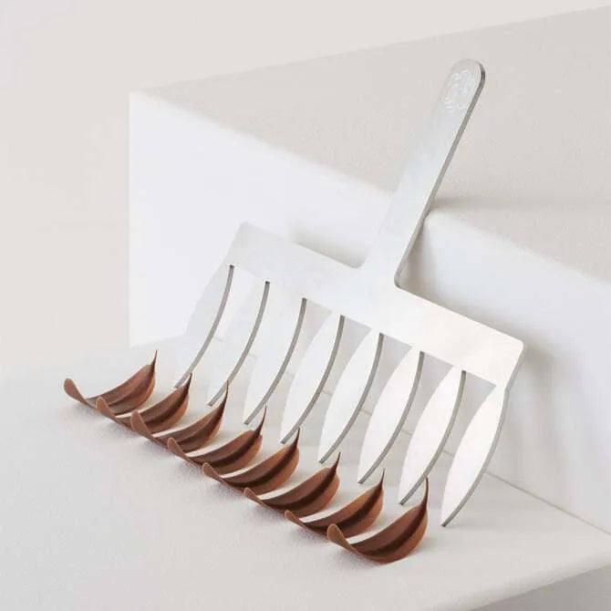 Frank Haasnoot Leaf Comb Chocolate Decorating Tool - Professional Pastry & Cake Decorating Kit for Chefs, Bakers & Home Use - Perfect for Chocolate Leaves, Desserts & Cake Designs