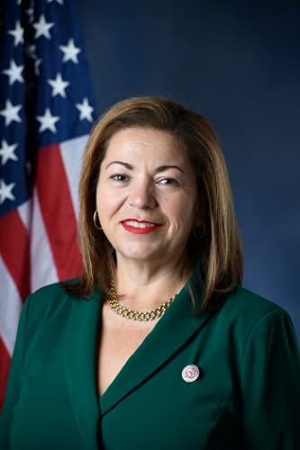 Linda Sanchez California House Representative Glossy Poster - High-Quality Photo Print for Home & Office Decor - Perfect for Political Enthusiasts & Collectors