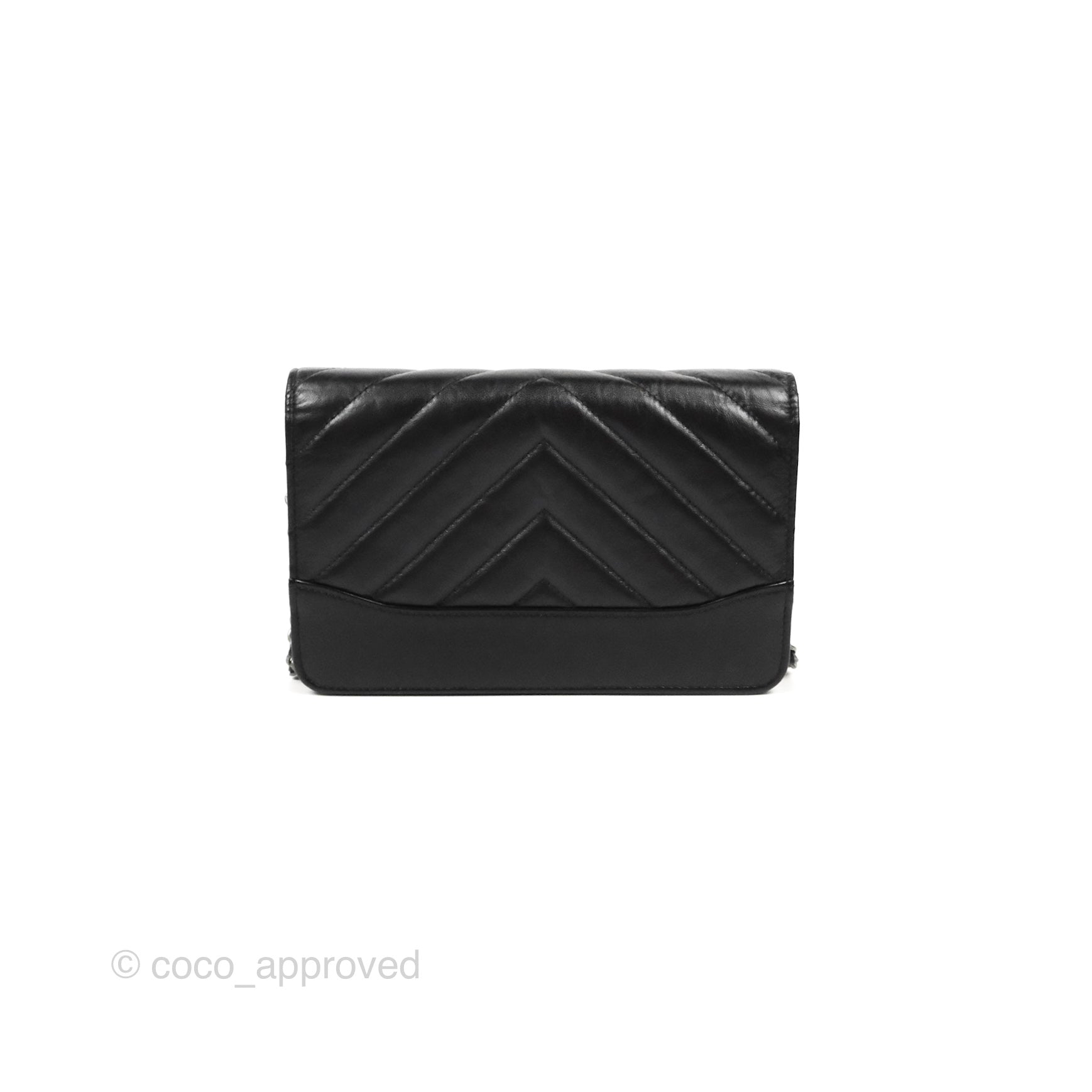 Chanel Chevron Wallet on Chain WOC Black Calfskin Gold Hardware - Luxury Crossbody Bag for Women, Perfect for Evening Events & Daily Use