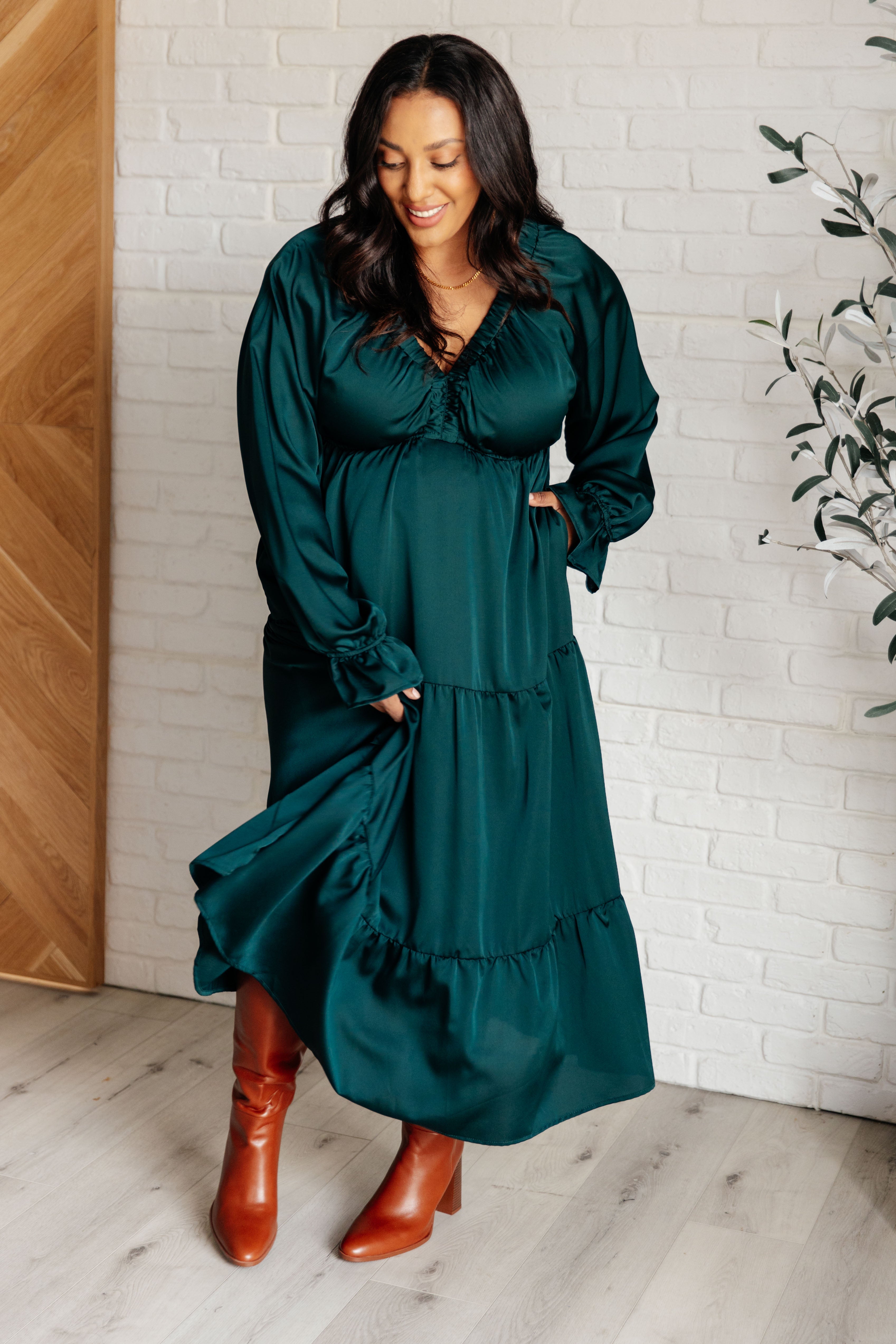 Hunter Green Tiered Dress - Flowy & Elegant Women's Midi Dress for Casual Outings & Summer Parties