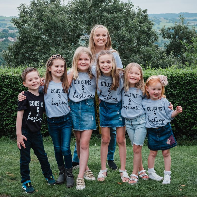 Cousins & Besties Matching T-Shirts - Fun Friendship Outfits for Women & Girls - Perfect for Family Reunions, Birthday Parties & Best Friend Gifts