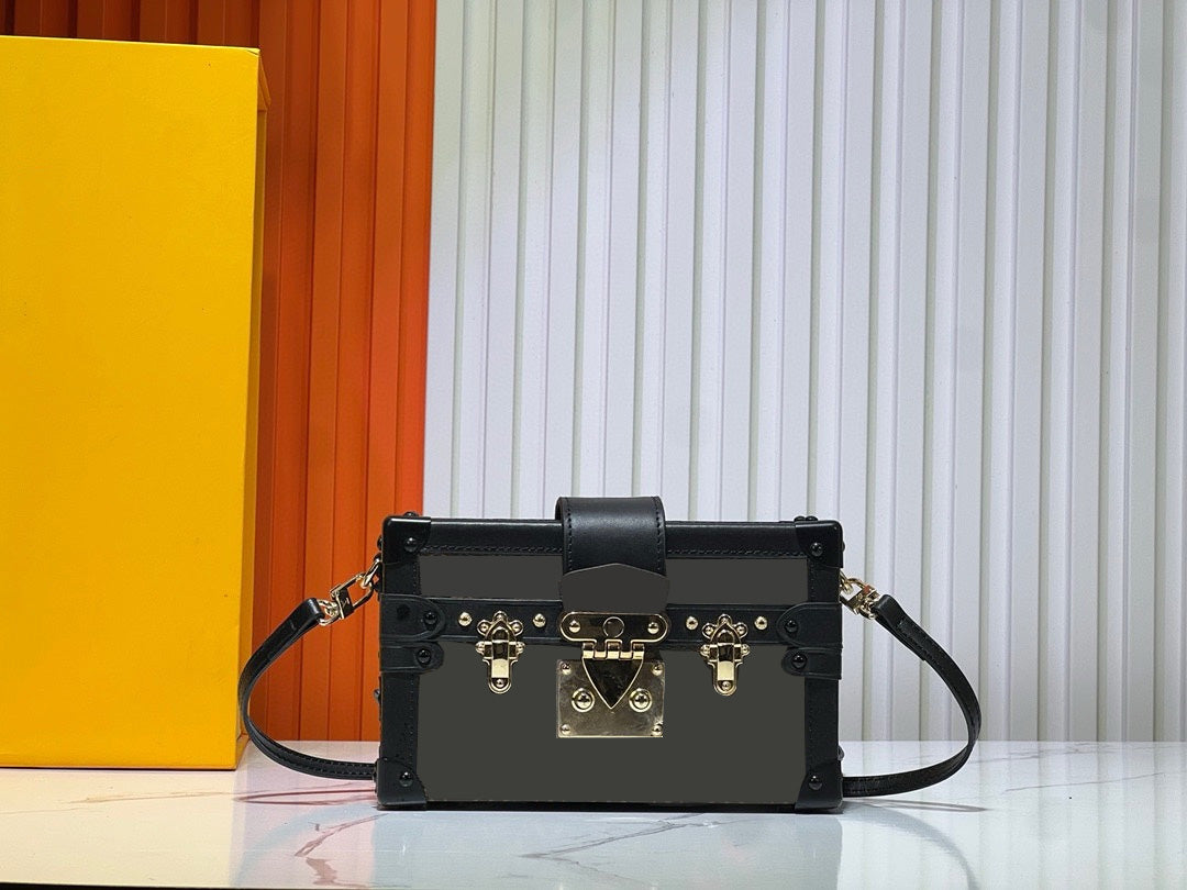 Stylish New Box Bag for Women - Trendy Crossbody Handbag for Everyday Use, Work & Travel | Durable & Fashionable Shoulder Bag
