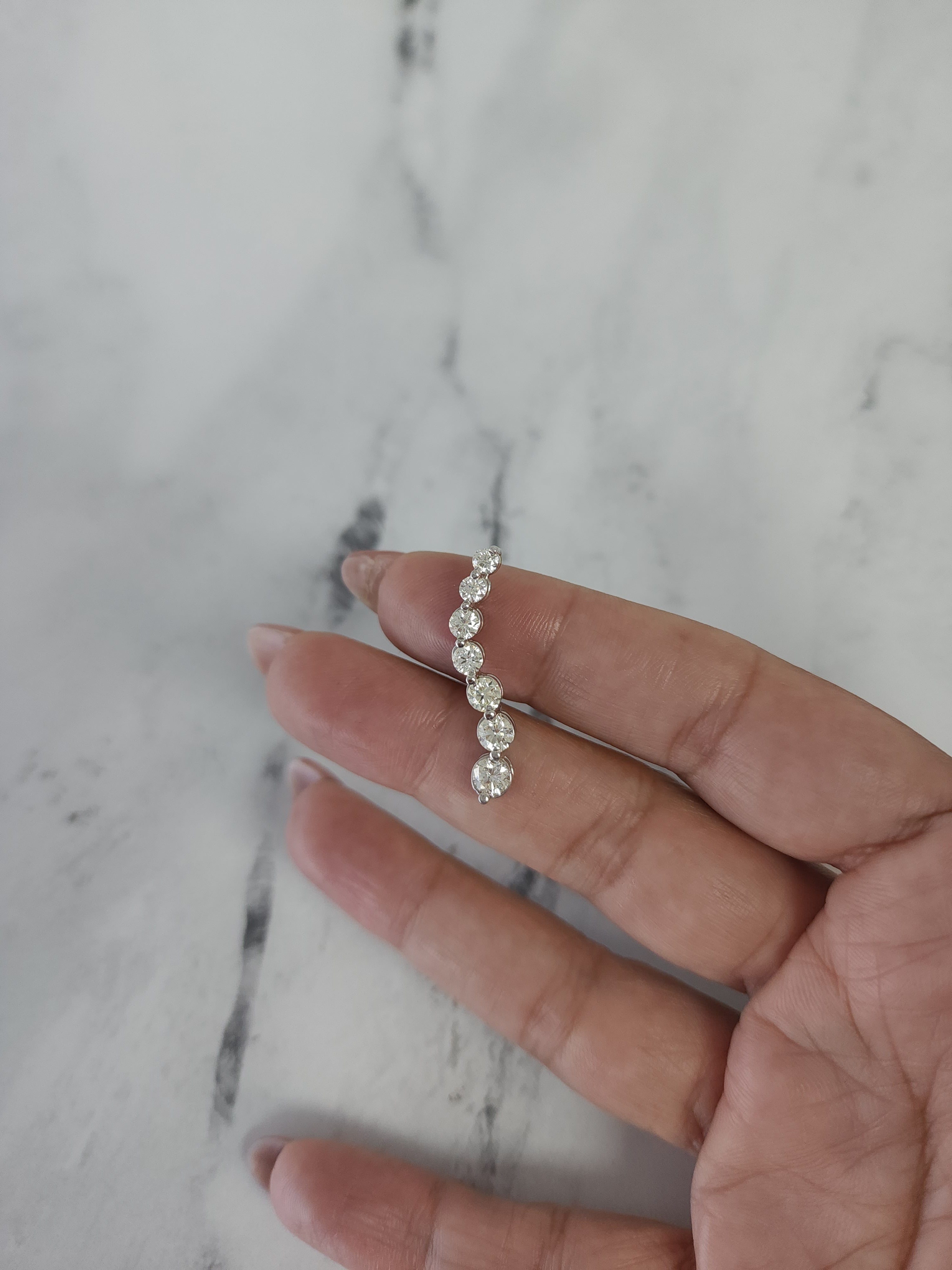 1.53cttw Gradient Diamond Journey Necklace - 14k White Gold Elegant Pendant for Women, Perfect for Anniversaries, Weddings & Special Occasions