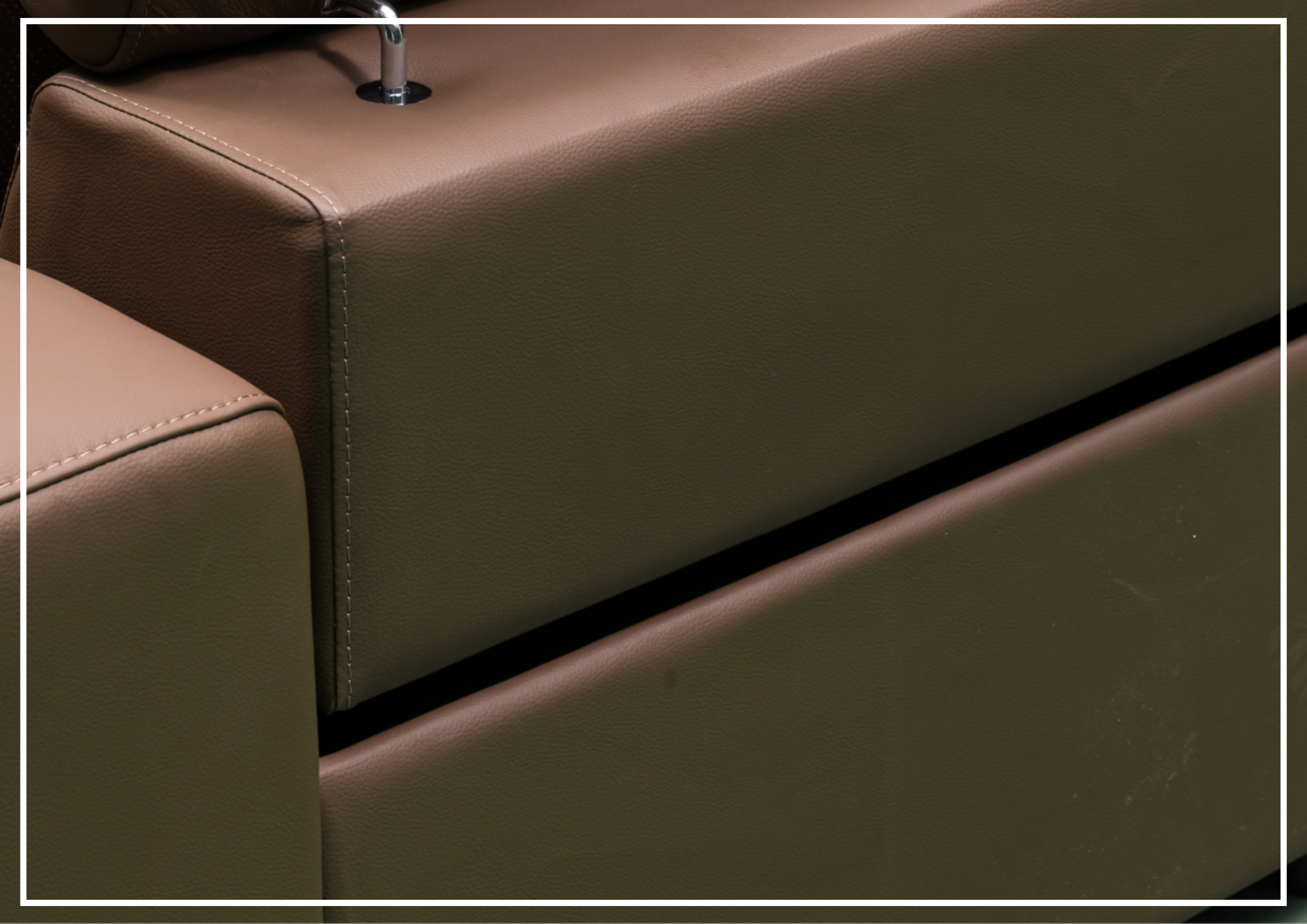 Klaussner Orlano 3-Seater Brown Leather Power Reclining Sofa - Comfortable Electric Recliner for Living Room, Home Theater & Family Room Relaxation