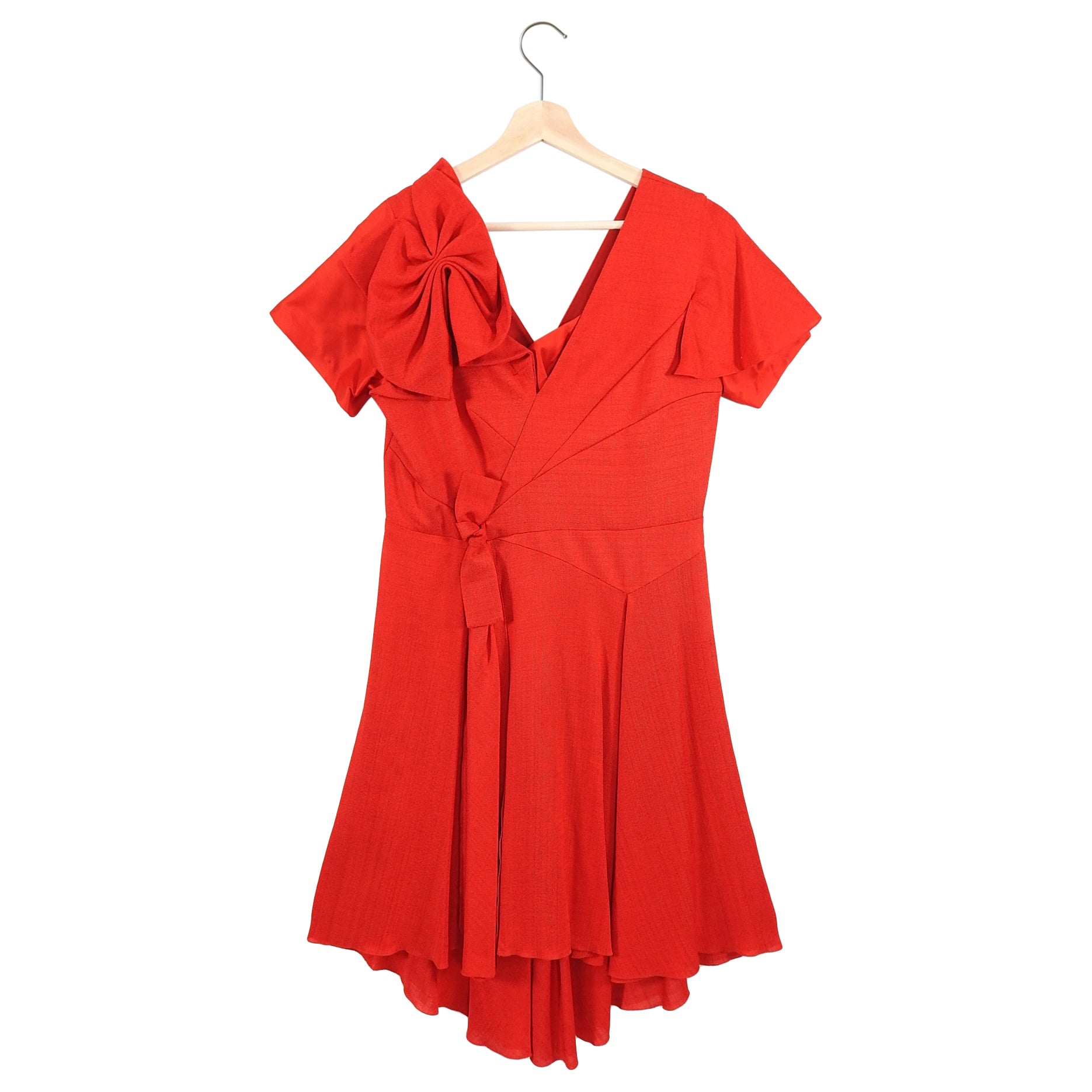Delpozo Spring 2018 Red Ruffle Runway Dress - Size L / 10 / 12 - Elegant Evening Gown for Cocktail Parties, Weddings & Special Occasions