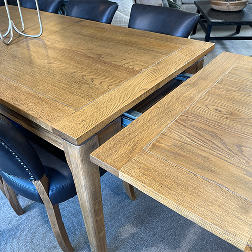 Hartley Extendable Dining Table - 6ft/7.5ft/9ft - Solid Wood Expandable Table for Family Gatherings & Dinner Parties - Perfect for Large Dining Rooms & Entertaining Guests