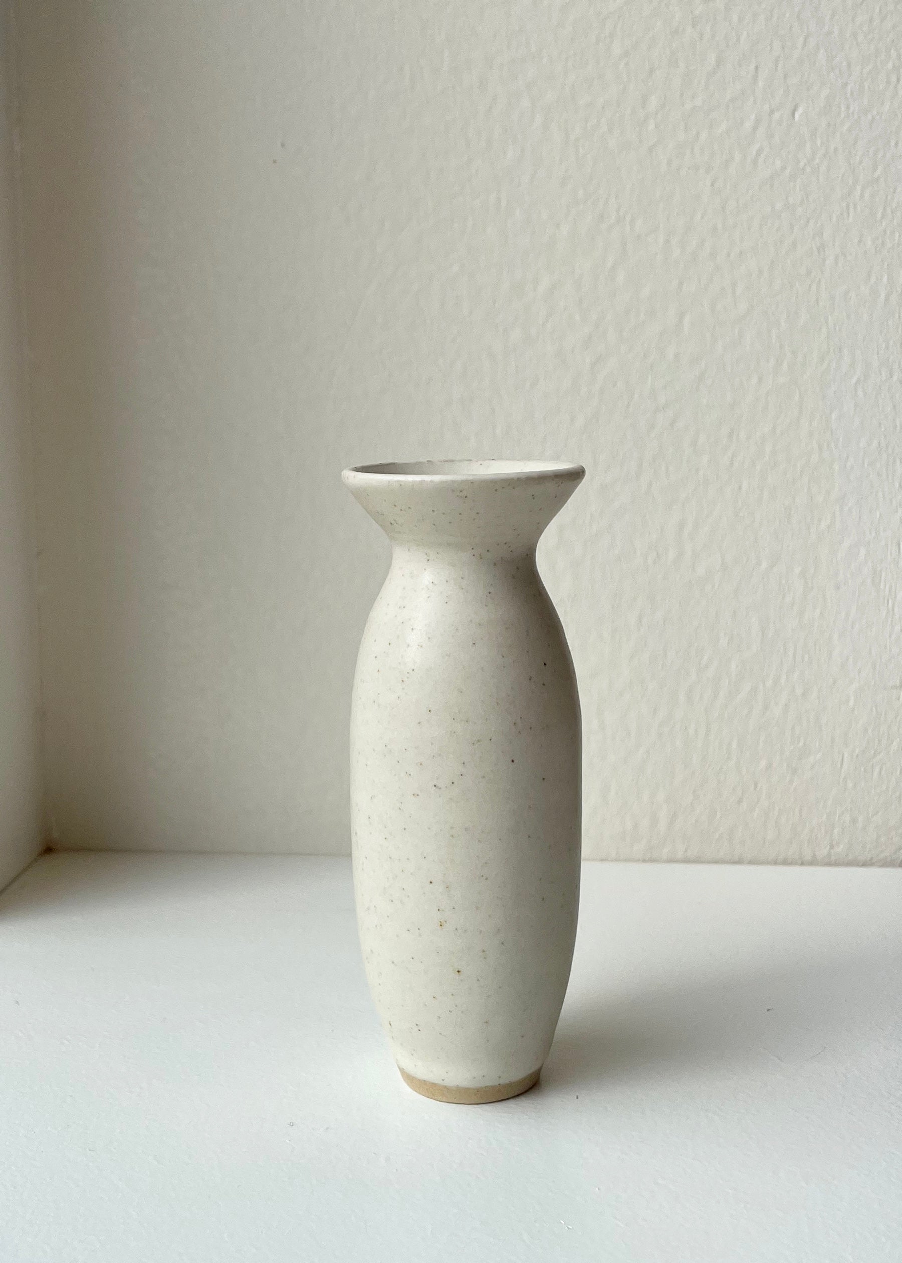 Viki Weiland Mini Vase - Small Decorative Ceramic Flower Vase for Home Decor, Office Desk, Wedding Centerpieces & DIY Floral Arrangements