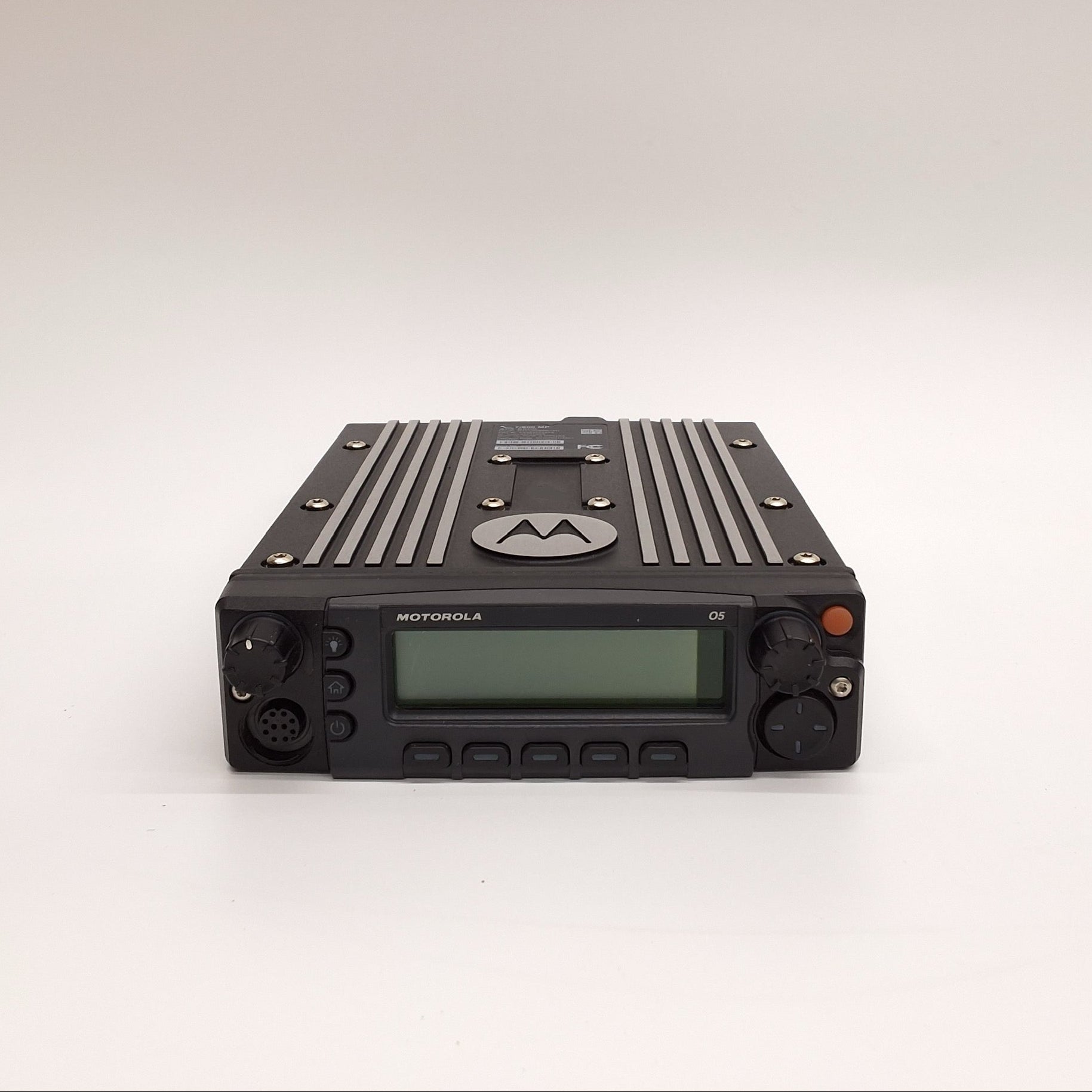 Motorola APX6500 M25URS9PW1AN 7/800 MHz Mobile Radio TDMA - Reliable Two-Way Communication for Public Safety & Emergency Responders