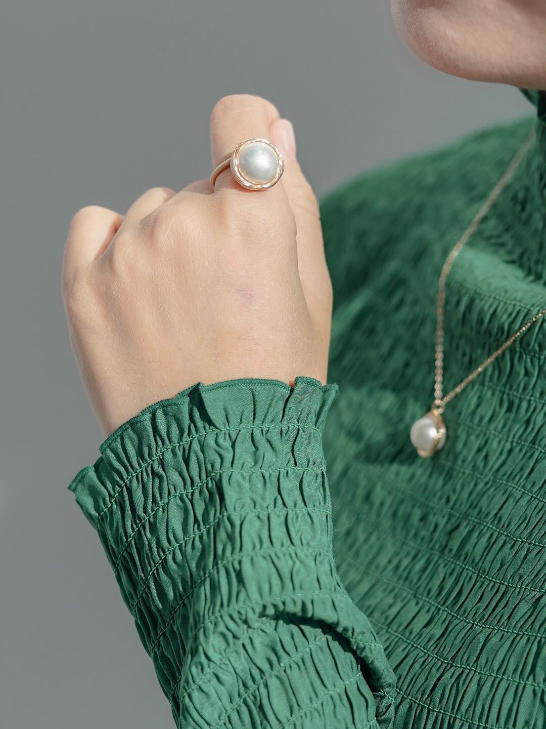 COCOKIM Classic Filigree Series Large Pearl Open Ring - Elegant Vintage Jewelry for Women, Perfect for Weddings, Parties & Special Occasions