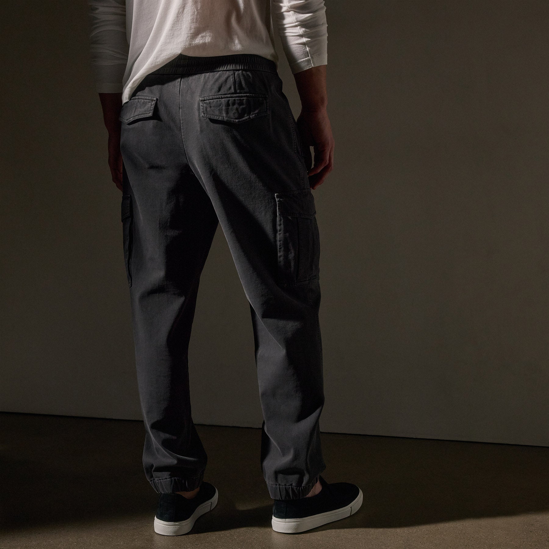 Men's Woven Terry Cargo Pants - Comfortable Magma Pigment Casual Trousers for Outdoor Activities, Hiking & Streetwear Fashion