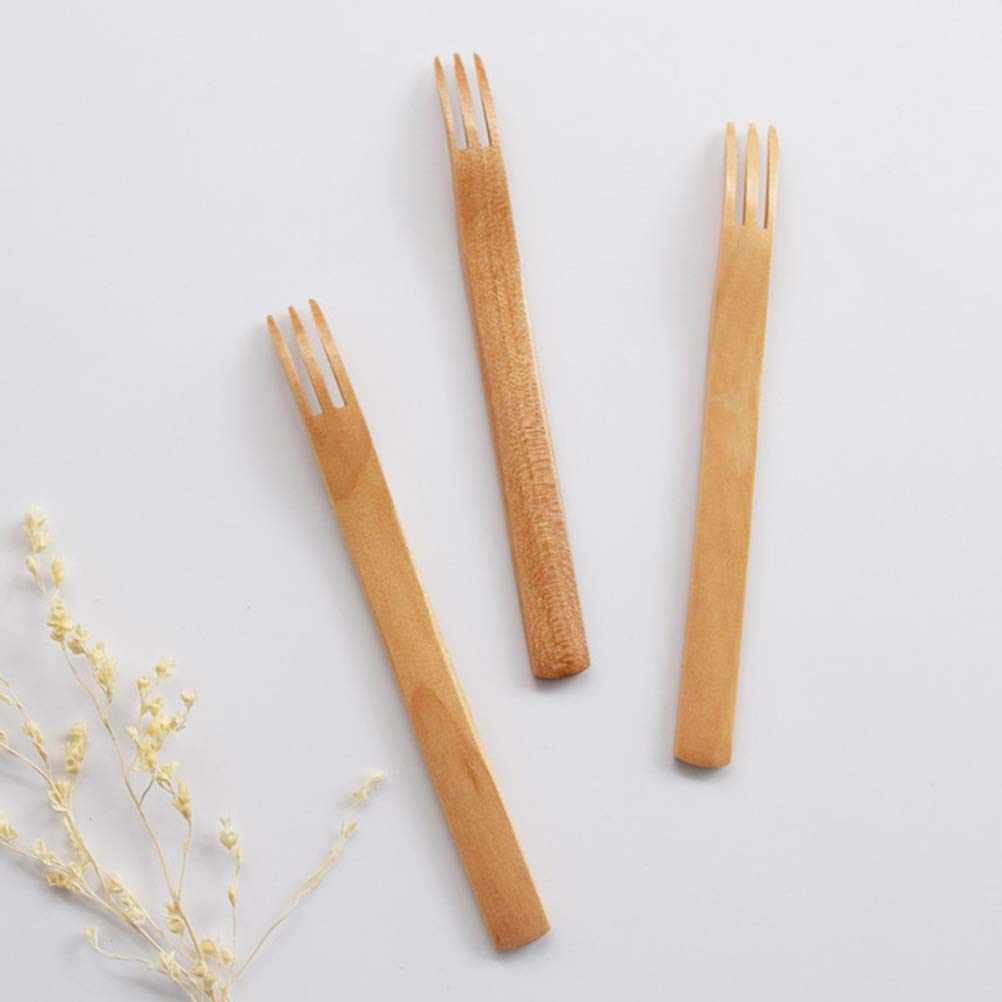 Reusable Wooden Fruit Forks Set of 4 - Eco-Friendly Salad Picks & Party Appetizer Skewers for Fruit Platters, Charcuterie Boards & Wedding Buffets