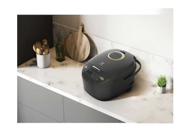 Electrolux E7RC1 650K 1.8L Electric Rice Cooker - Perfect for Home, Dorm & Small Kitchen - Fast Cooking & Keep Warm Function