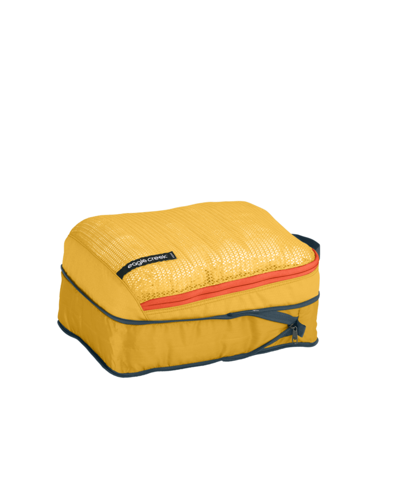 Eagle Creek Pack It Reveal Expansion Cube M - Expandable Travel Packing Organizer for Suitcases, Backpacks & Clothes Storage - Perfect for Business Trips, Vacations & Camping Gear Organization
