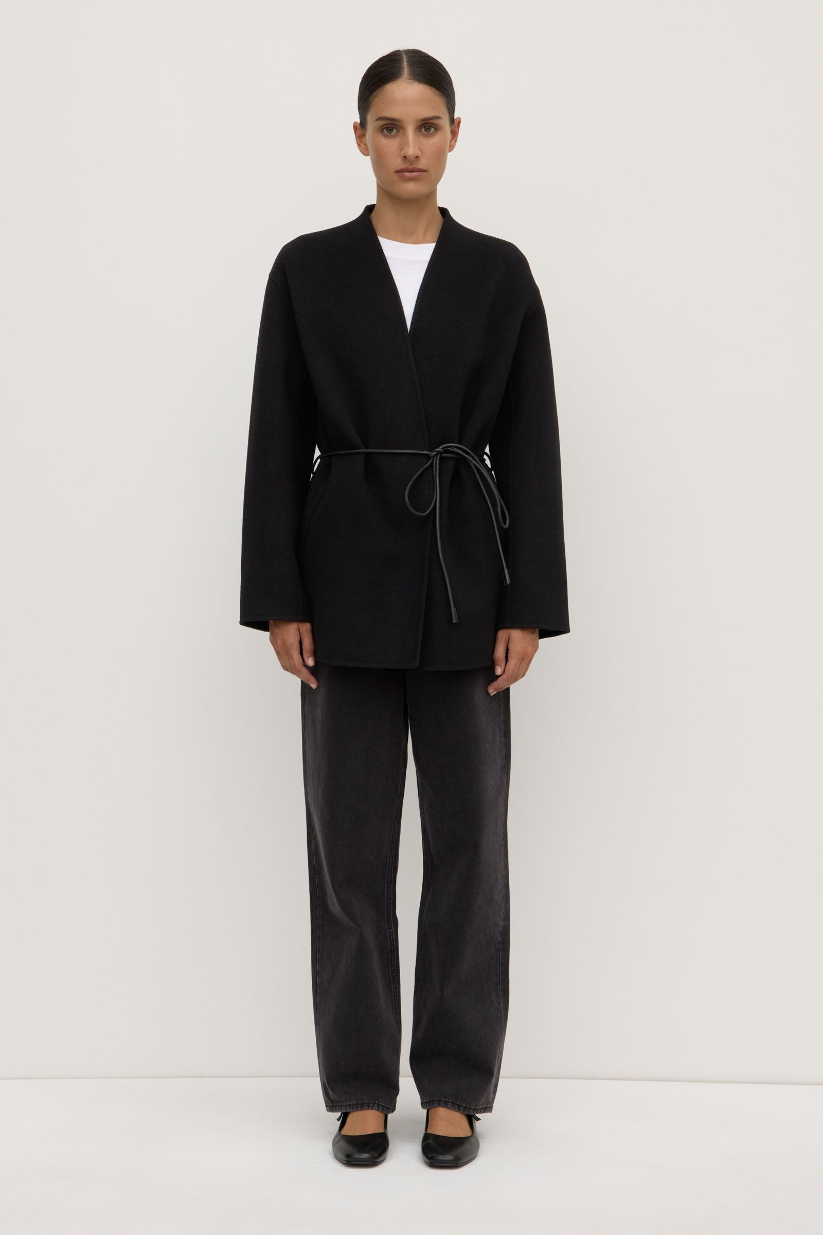 Premium Rhea Wool Jacket for Women - Soft & Warm Winter Coat - Stylish Outerwear for Cold Weather - Perfect for Office, Travel & Outdoor Activities