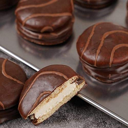 Lotte Moncher Chocolate Pie - Korean Snack 2-Pack (Dream Pie) | Delicious Sweet Treat for Parties, Gifts & Office Snacks