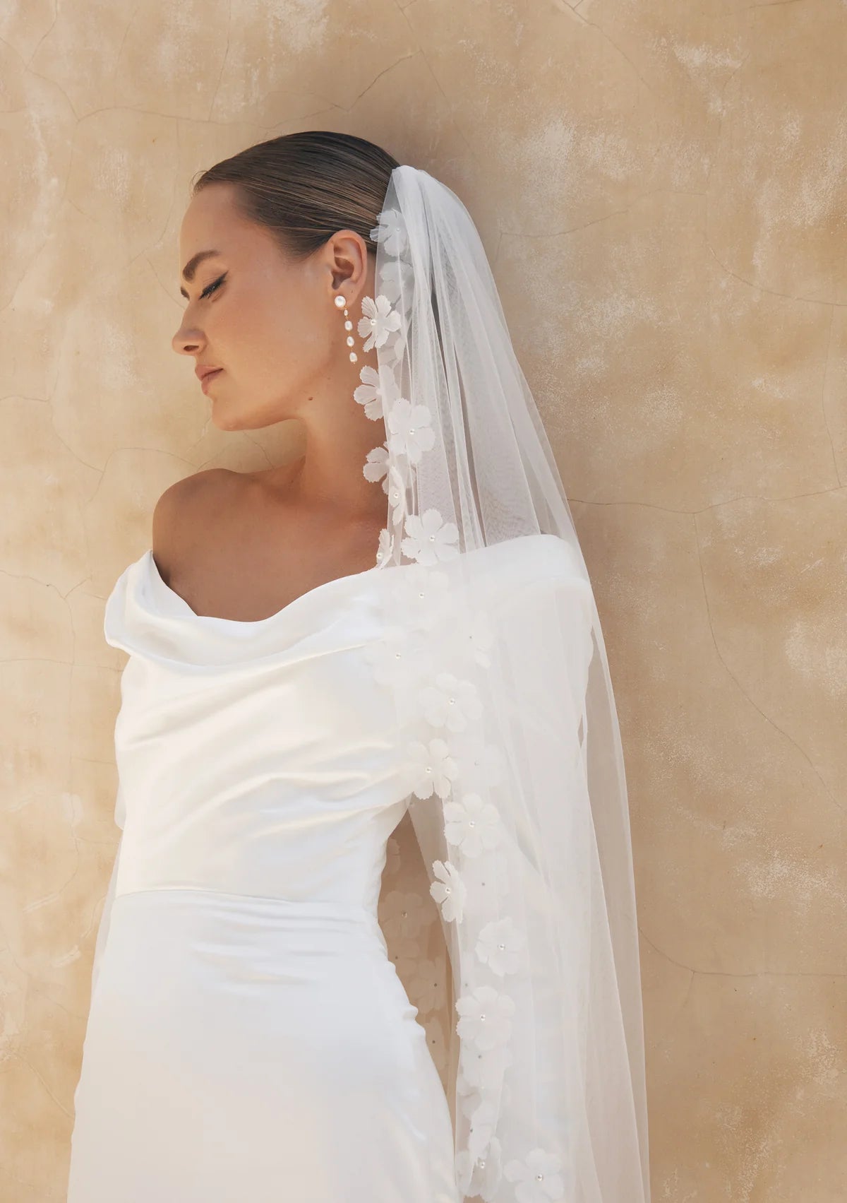 Lola Knight Marigold Ivory Flower Wedding Veil - Elegant Bridal Accessory for Wedding Ceremony, Bridal Shower & Romantic Photos