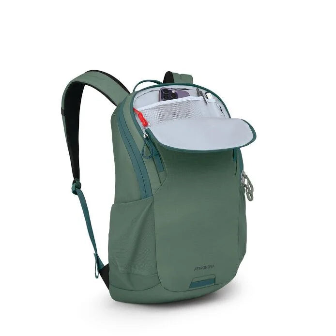 Osprey Astronova Backpack - Lightweight Hiking & Travel Daypack for Men & Women - Perfect for Outdoor Adventures, Camping & Daily Commute
