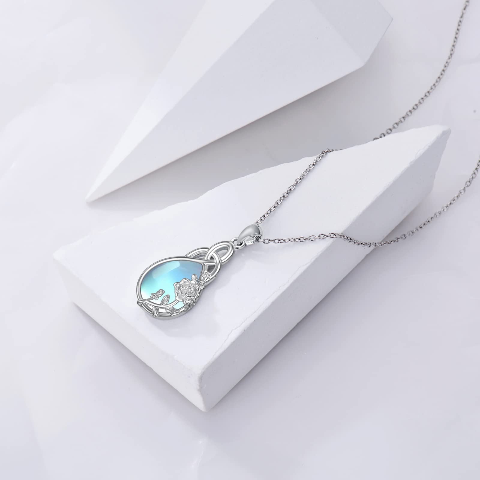 PROESS Sterling Silver Sunflower/Lotus/Rose/Daisy/Tulip Pendant Necklace - Elegant Floral Jewelry Gift for Women & Girls | Perfect for Mother's Day, Birthdays & Special Occasions