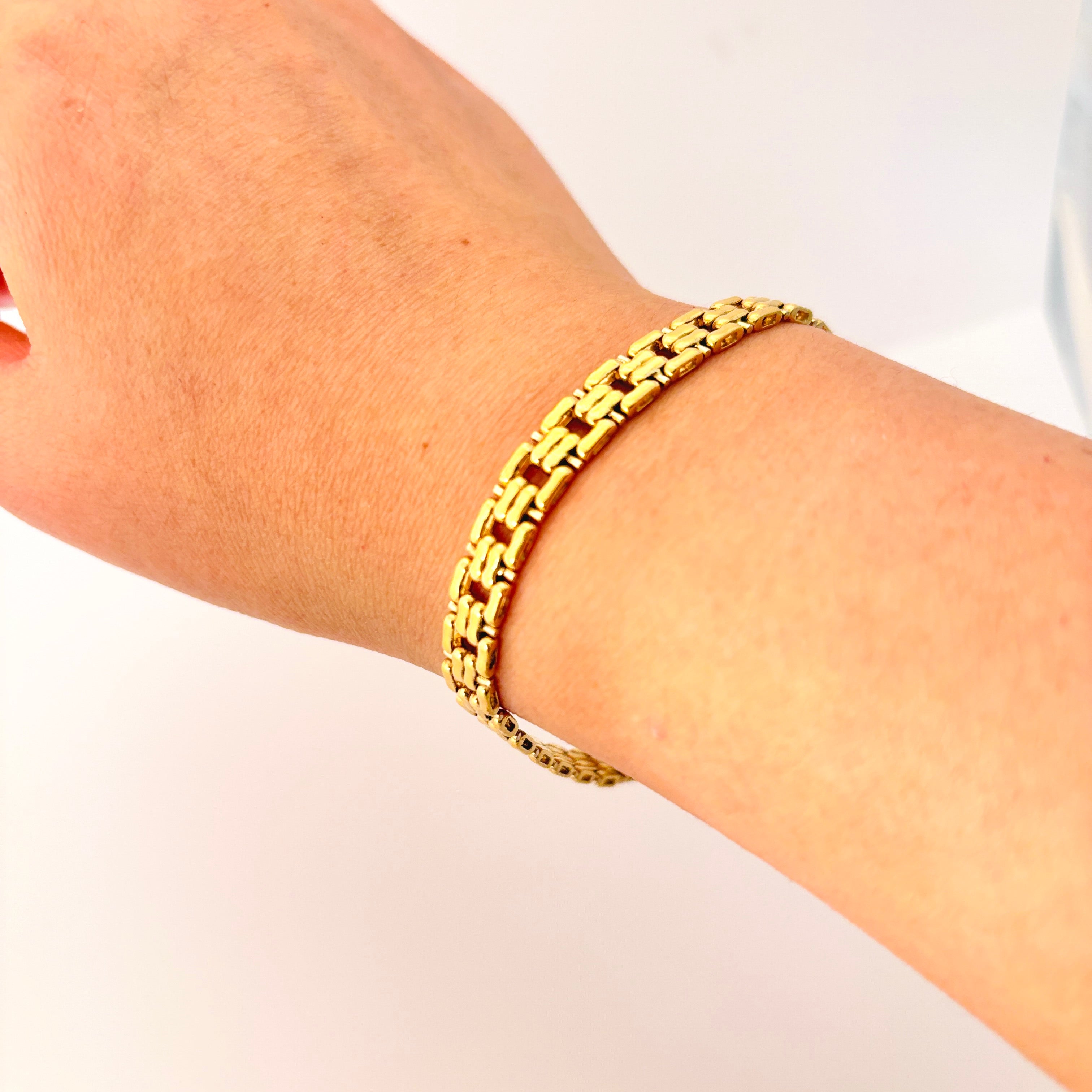 18K Yellow Gold Bracelet for Women - Elegant 8-Inch Luxury Jewelry Gift for Birthday, Anniversary & Special Occasions