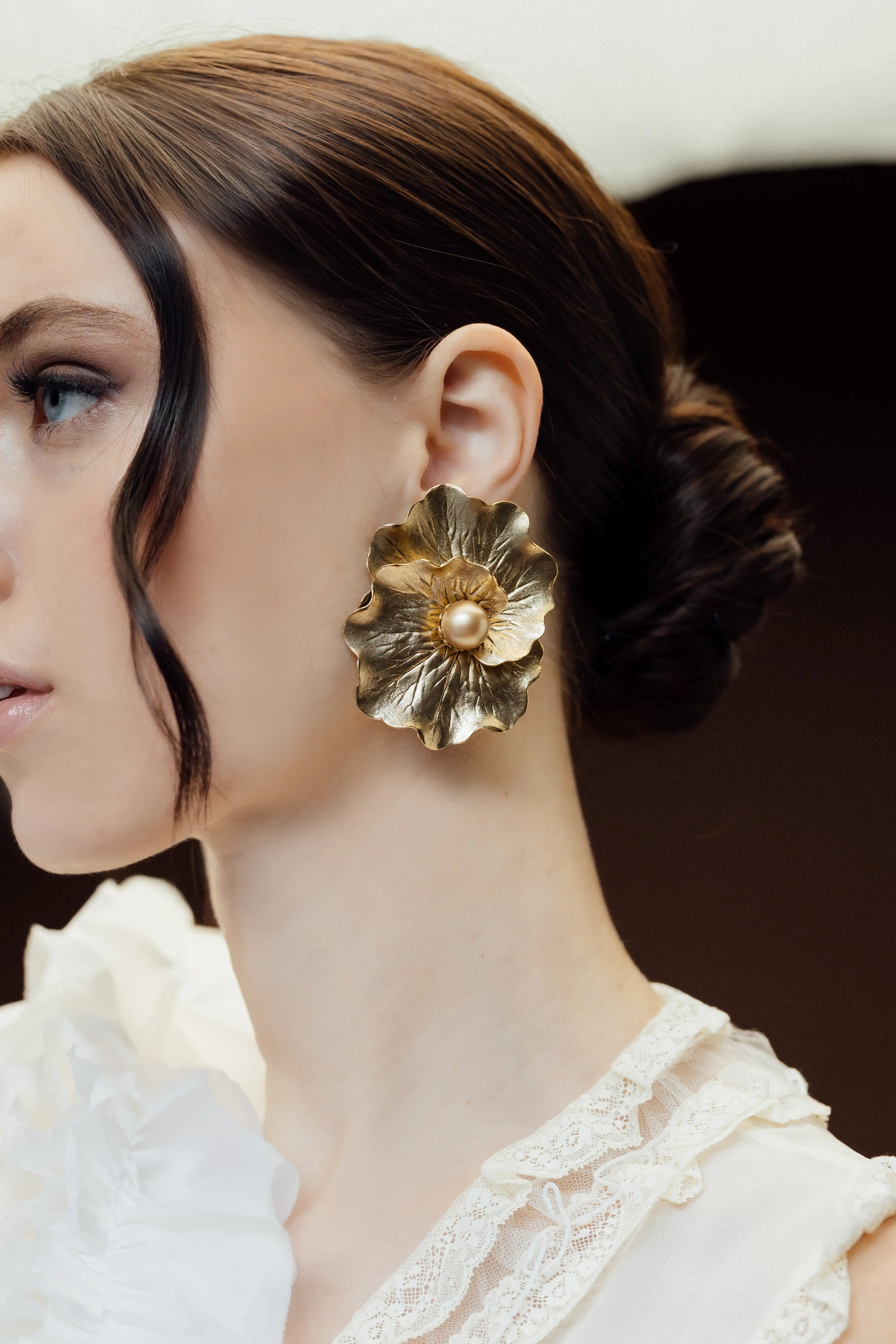 Poémara Elegant Dangle Earrings for Women - Boho Chic Gold Hoop Earrings for Everyday Wear & Special Occasions