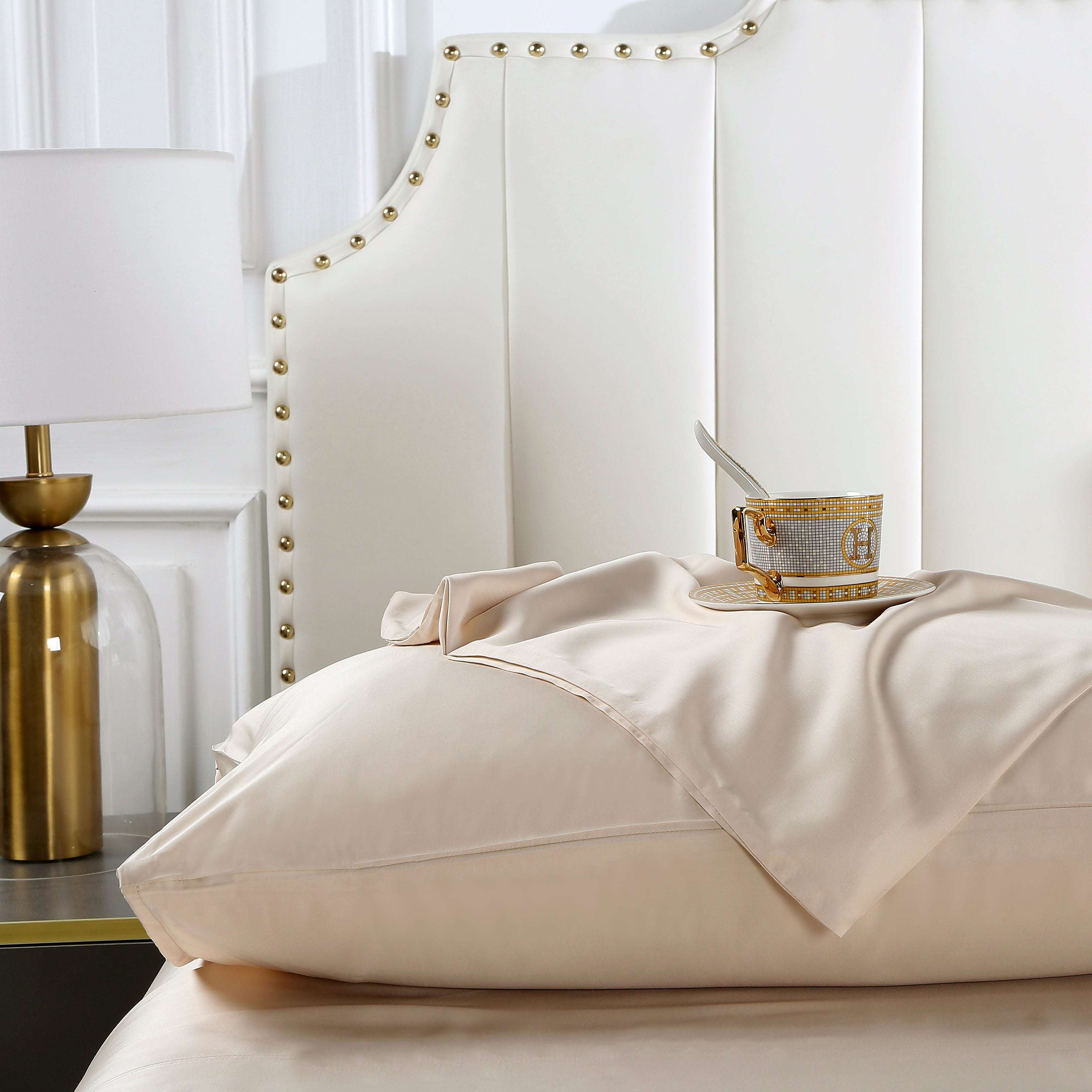 100% Organic Bamboo Sheets Queen Size - 4 Piece Bed Sheet Set - Soft, Breathable & Hypoallergenic - Perfect for Hot Sleepers & Eco-Friendly Homes