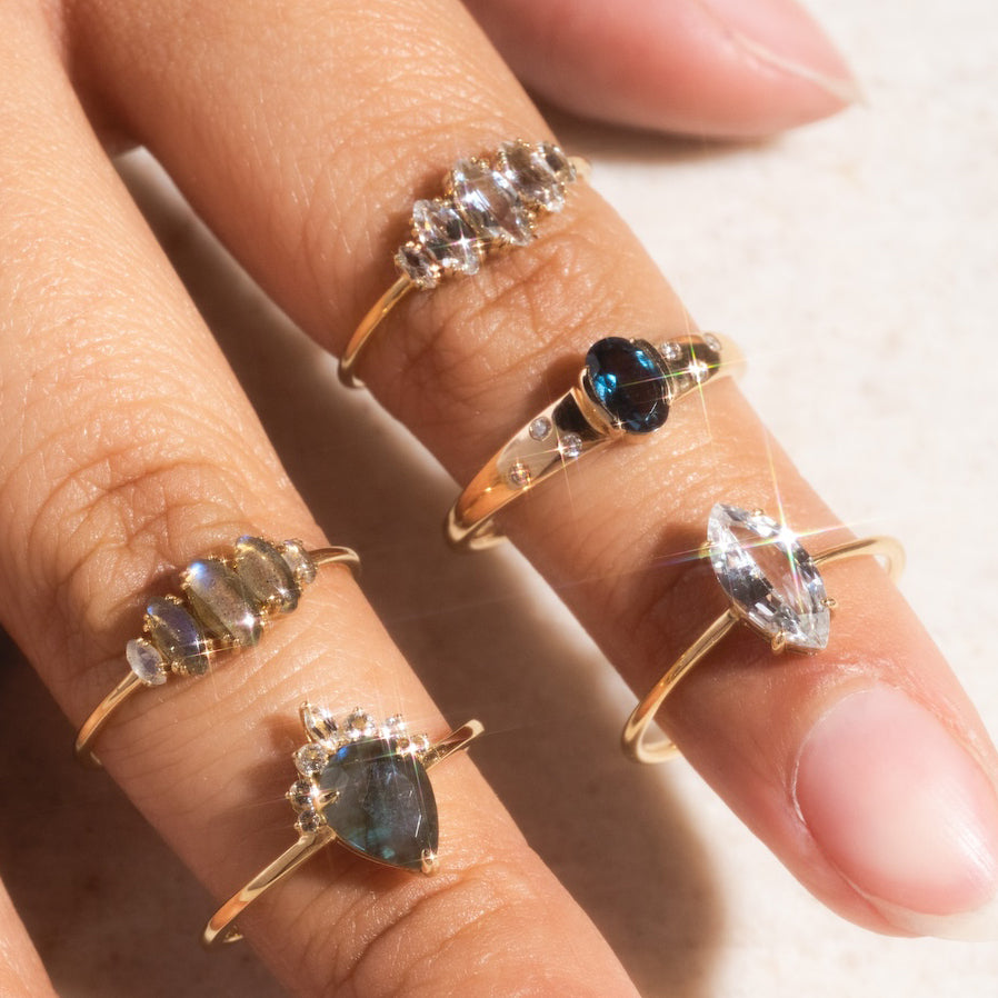 Solid Gold Labradorite Dew Drop Ring – Handcrafted 14K Gold Gemstone Jewelry for Women | Perfect for Everyday Wear, Gift Giving & Special Occasions