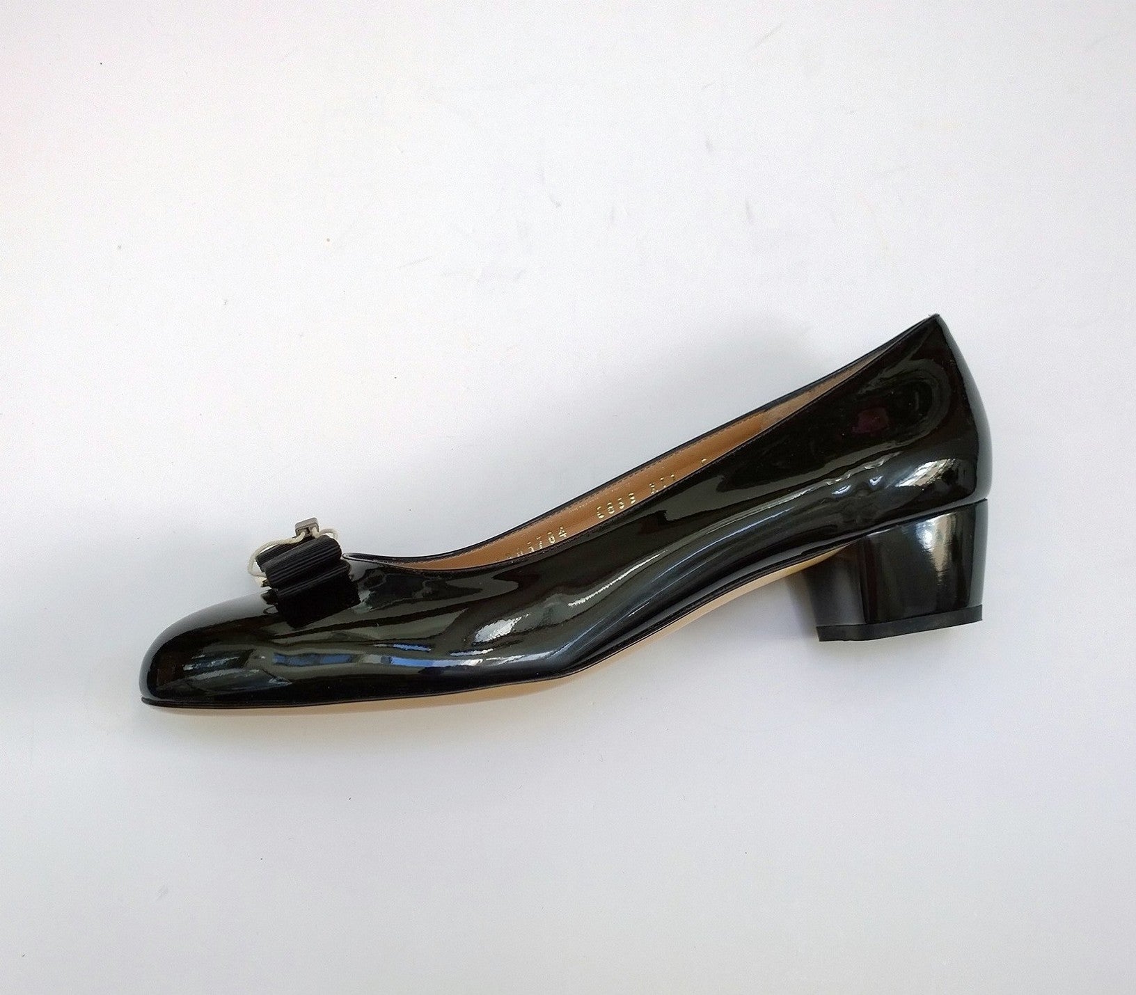 Ferragamo Vara Black Patent Leather Bow Block Heels Women's Shoes - C Width - New in Box - Perfect for Office, Wedding & Special Occasions