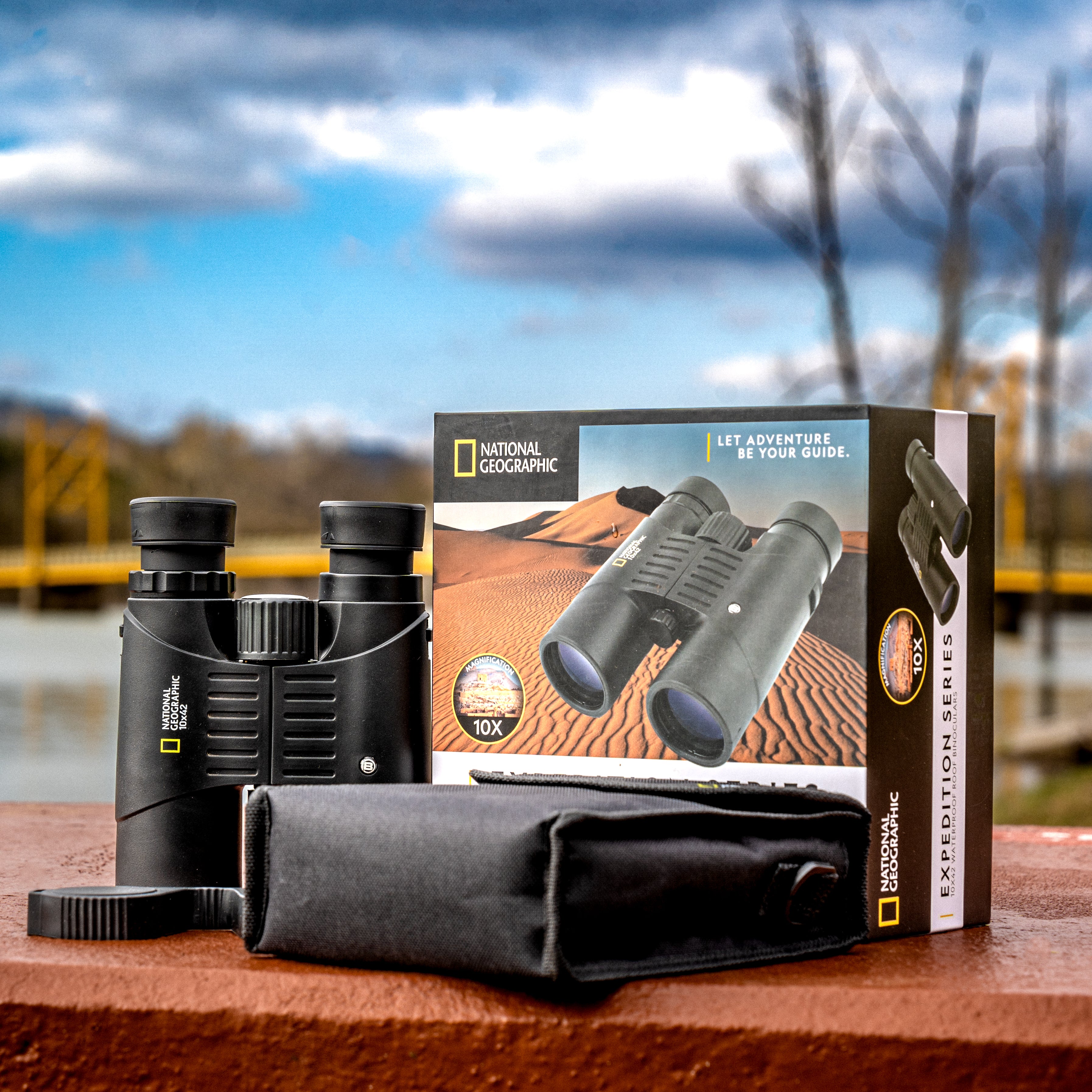 National Geographic Expedition Series 10x42 Waterproof Binoculars - High Powered for Bird Watching, Hiking, Travel & Outdoor Adventures