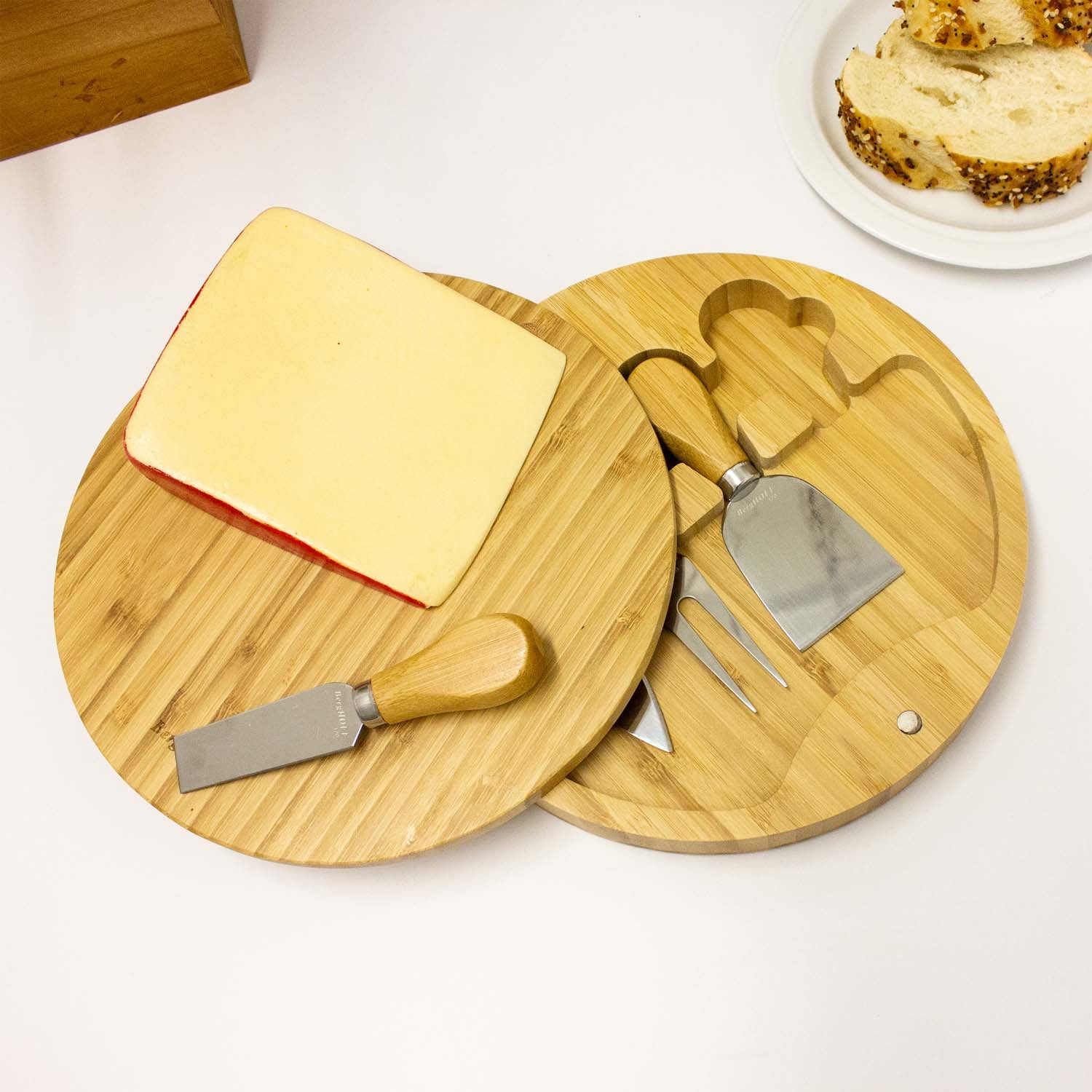 BergHOFF 6-Piece Stainless Steel Cheese Knife Set with Bamboo Round Cutting Board - 8.7x1.5 Inches - Perfect for Cheese Platters, Charcuterie Boards & Entertaining