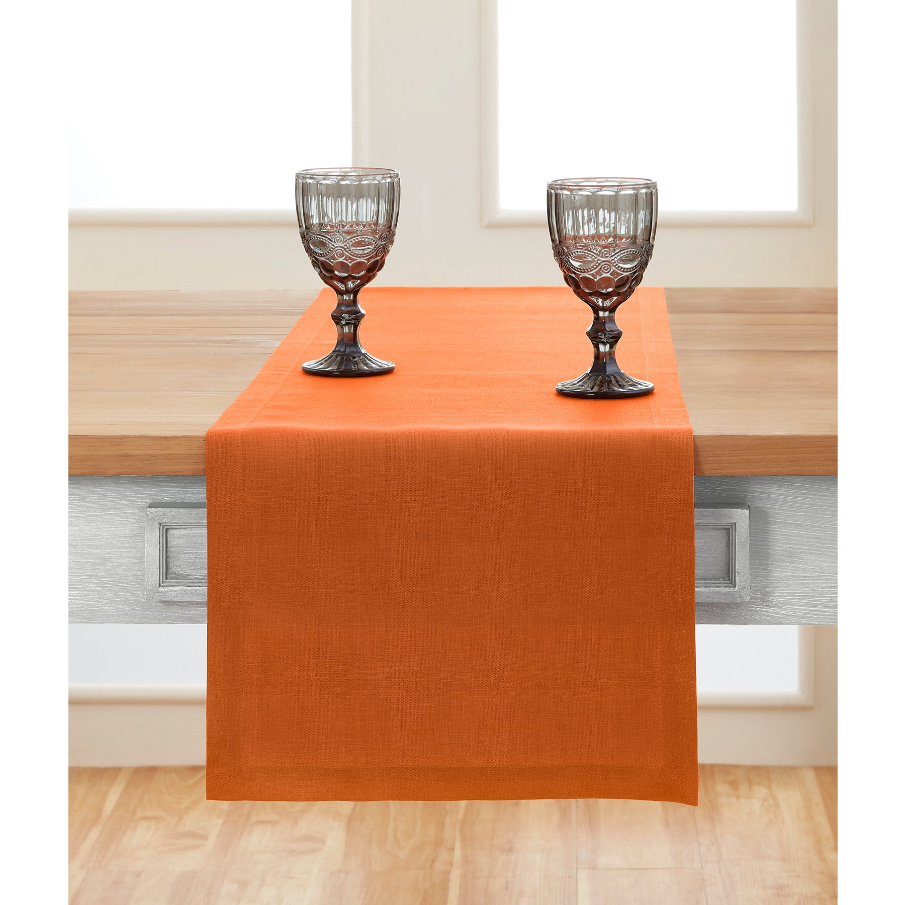 Elegant Fete Table Runner for Weddings, Parties & Events - Premium Decorative Dining Table Cover for Home & Restaurant Decor