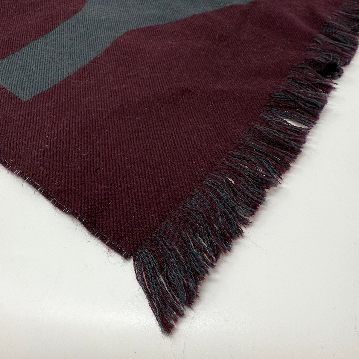 Burberry Cashmere Scarf for Women & Men - Luxury Soft Warm Winter Wrap - Perfect for Cold Weather, Travel & Fashion Accessories