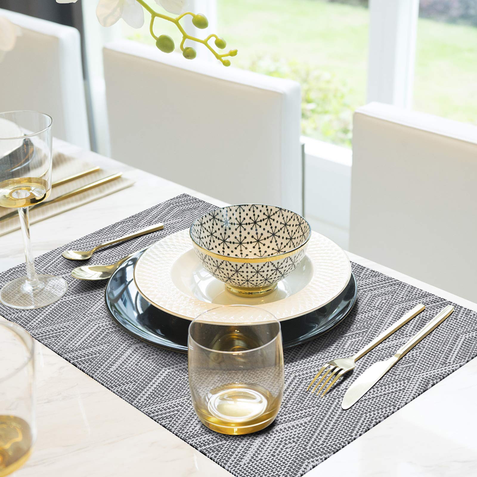 Aofmee Heat Resistant Placemats Set of 6 - Washable PVC Table Mats, Non-Slip Stain Resistant Woven Vinyl Place Mats for Kitchen & Dining Table - Perfect for Everyday Meals, Dinner Parties, and Holiday Gatherings