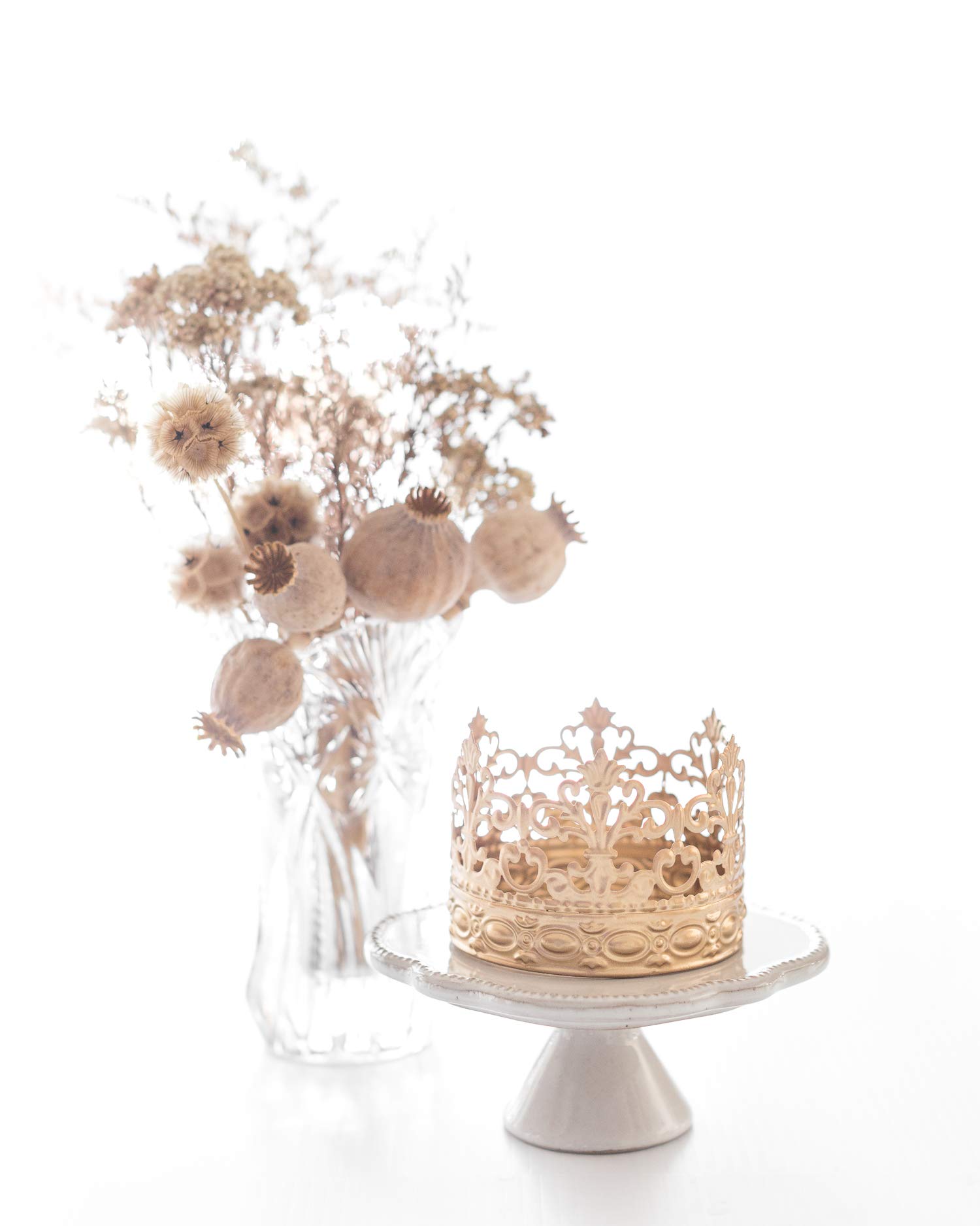 Gold Crown Cake Topper for Wedding Cakes - Small Princess Party Decorations - Alice in Wonderland Theme - Perfect for Birthday, Bridal Shower & Anniversary Celebrations