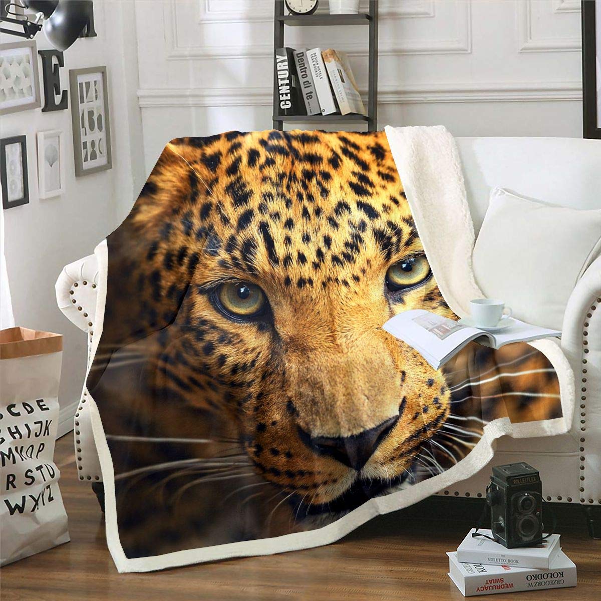 Soft Leopard Print Fleece Throw Blanket - Safari Cheetah Pattern Sherpa Blanket for Couch, Bed & Sofa - Wild Animal Theme Fuzzy Blanket 87x95 Inch King Size - Perfect for Cozy Nights, Wildlife Decor & Gift Giving