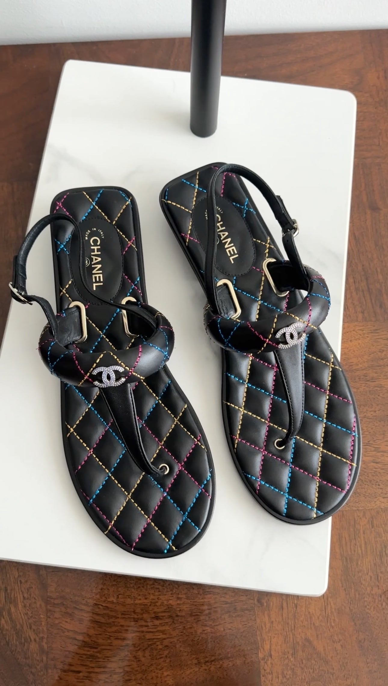 Chanel 21K Black Multi Quilted CC Logo Thong Sandals - Size 40 | Luxury Designer Flip Flops for Women, Beach Vacation & Summer Outfits