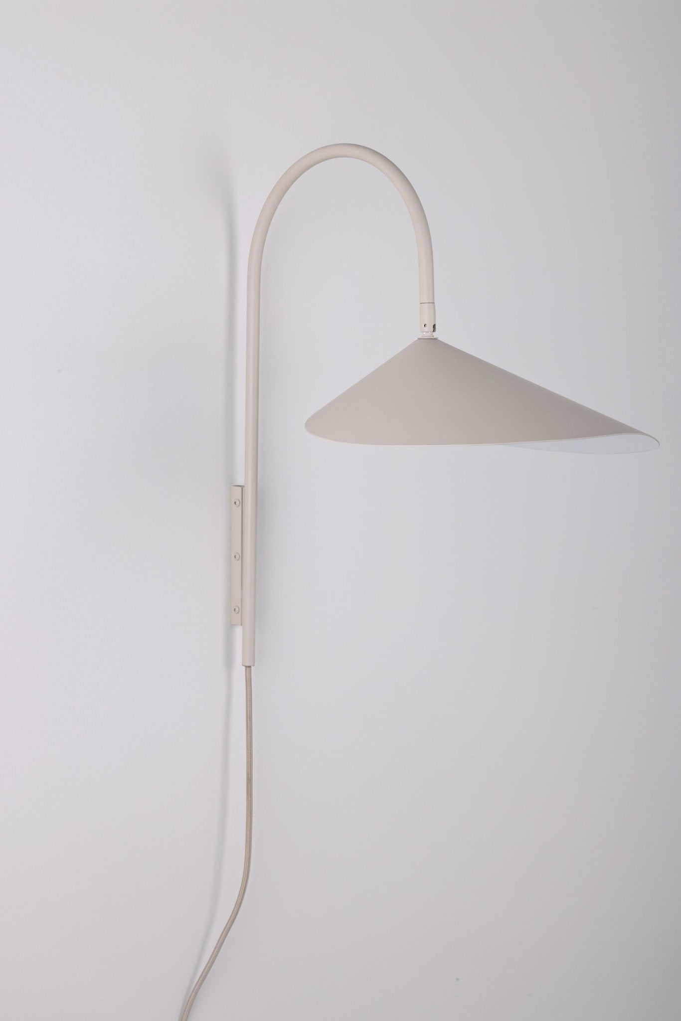 Alocasia Modern Swivel Wall Light - Adjustable Indoor/Outdoor Lighting for Living Room, Bedroom, Patio & Garden Decor