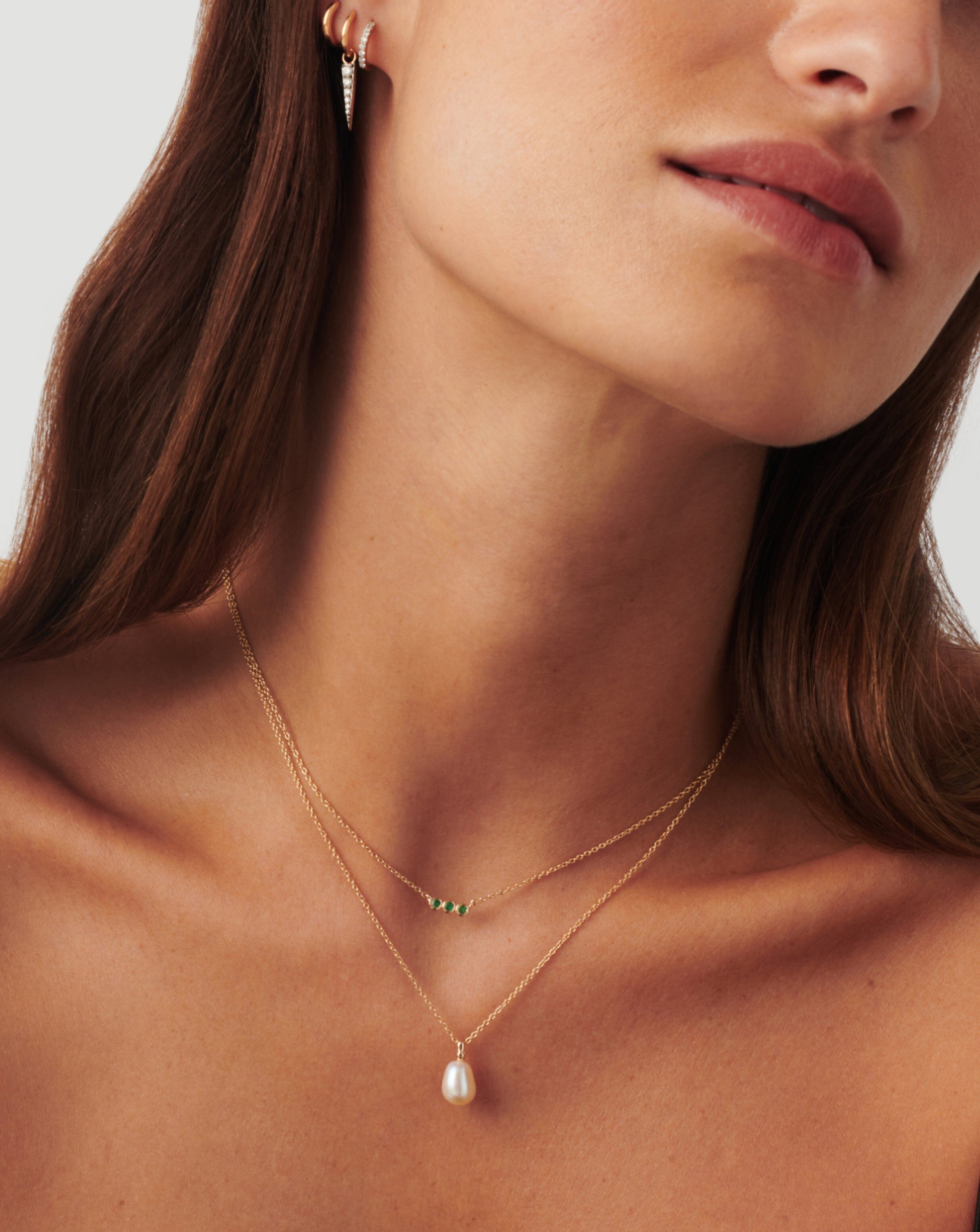 Exquisite 14K Gold Emerald Solitaire Trio Necklace for Women - Elegant Birthstone Jewelry Gift for Her - Perfect for Anniversaries, Birthdays & Special Occasions