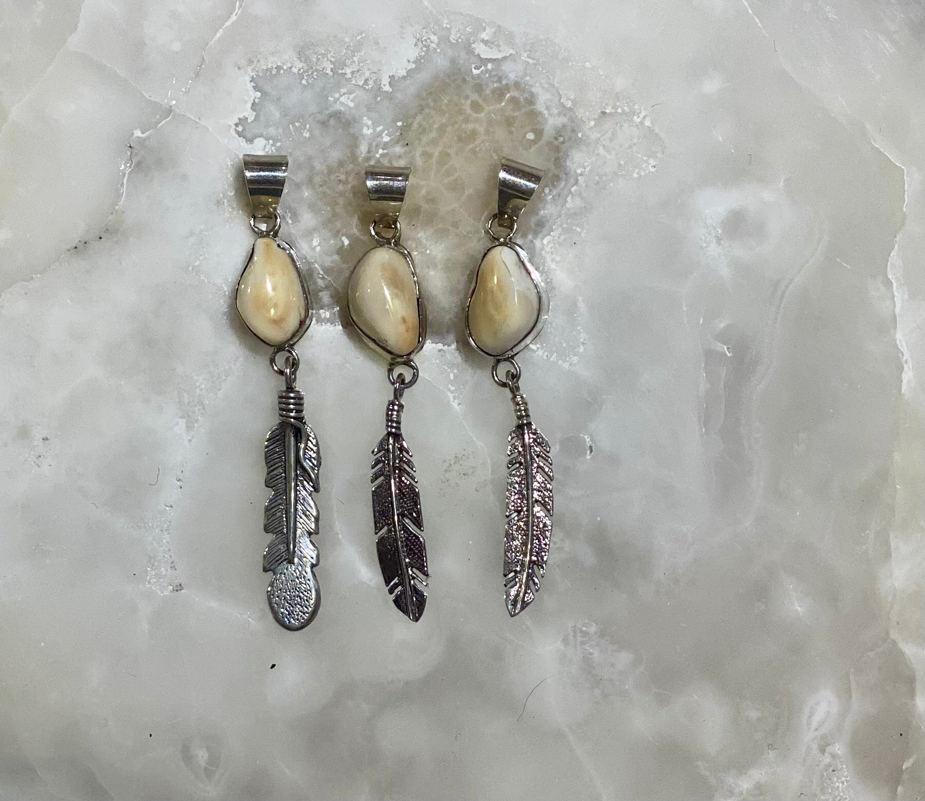 Elk Tooth Feather Pendant Necklace - Handmade Native American Style Jewelry for Men & Women - Perfect for Boho, Festival, and Spiritual Wear