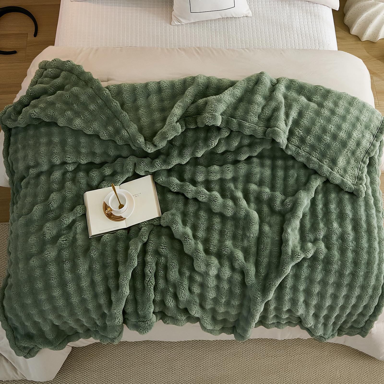 PU MEI Fleece Blanket 60x80 Inches - Ultra Soft Plush Sage Green Throw Blanket for Couch, Bed & Sofa | Luxury Bubble Fluffy Twin Extra Large Blanket for All Seasons | Perfect for Lounging, Netflix Nights & Winter Warmth