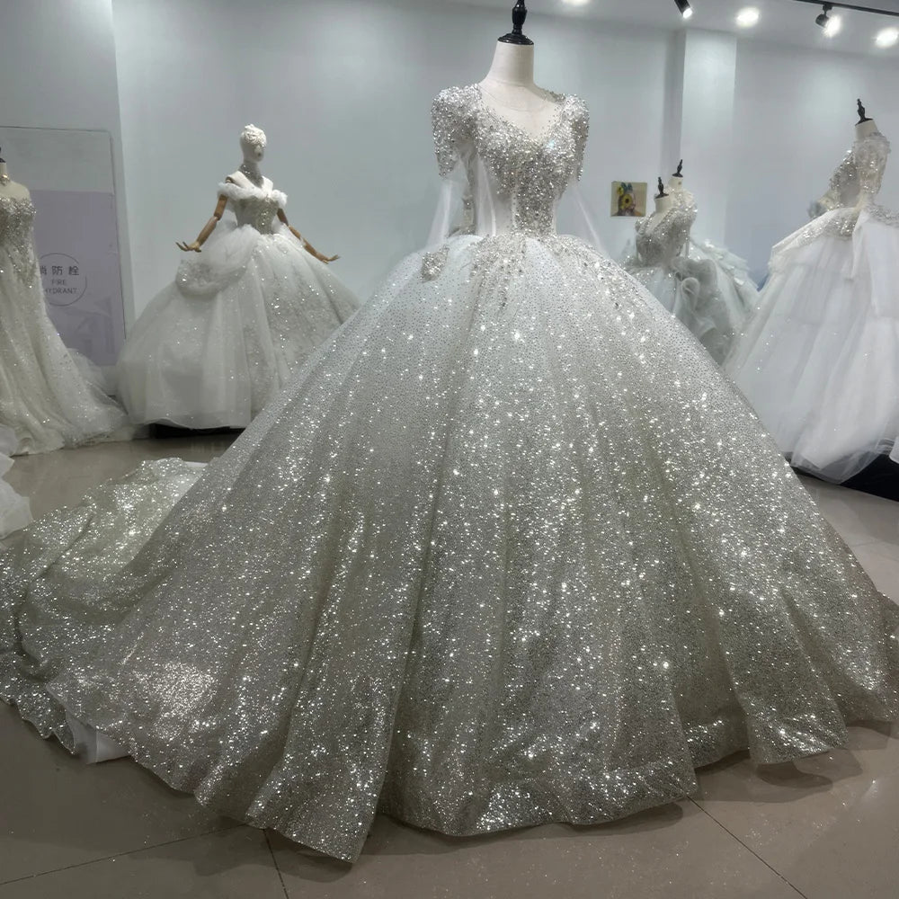 Elegant Pearl Embellished Wedding Dress with Long Sleeves & Backless Ball Gown - Perfect for Bridal Ceremonies, Formal Events & Romantic Photos