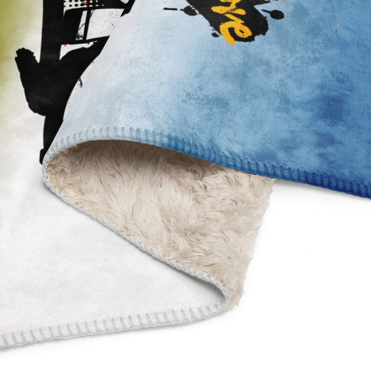 Cozy Sherpa Blanket for Winter - Soft Flannel Throw for Couch, Bed & Travel - Warm Plush Fleece Blanket for Home, Office & Camping