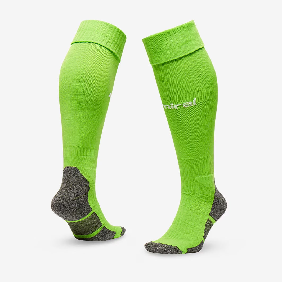 Premium Core Goalkeeper Football Socks - High Performance Breathable Soccer Socks for Men & Women (Green) - Ideal for Training, Matches & Goalkeeping Practice